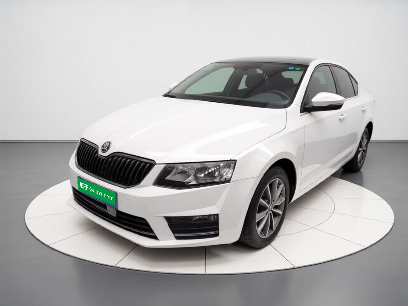 Skoda Octavia 2018 car image 