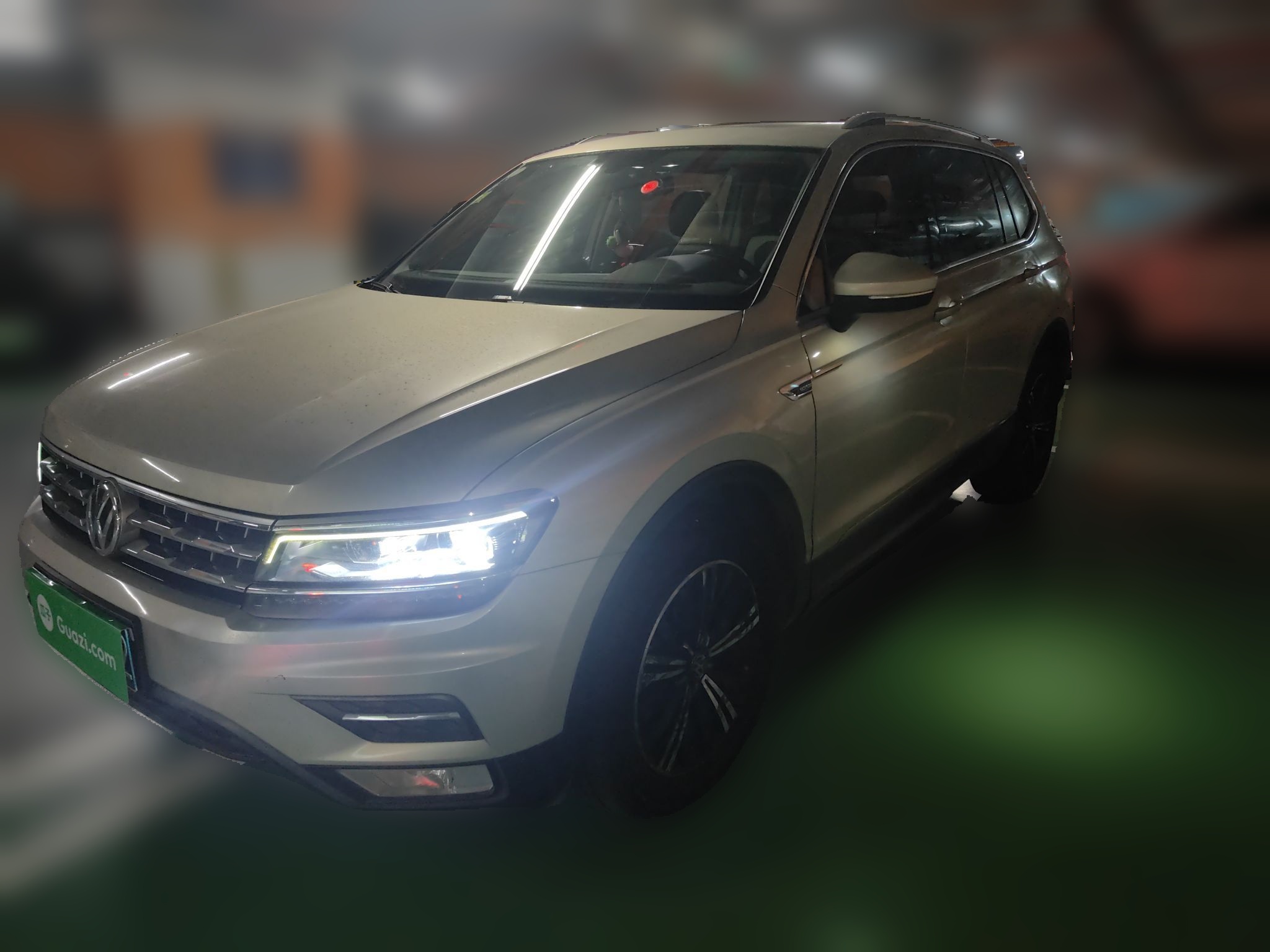Volkswagen Tiguan L 2017 car image 