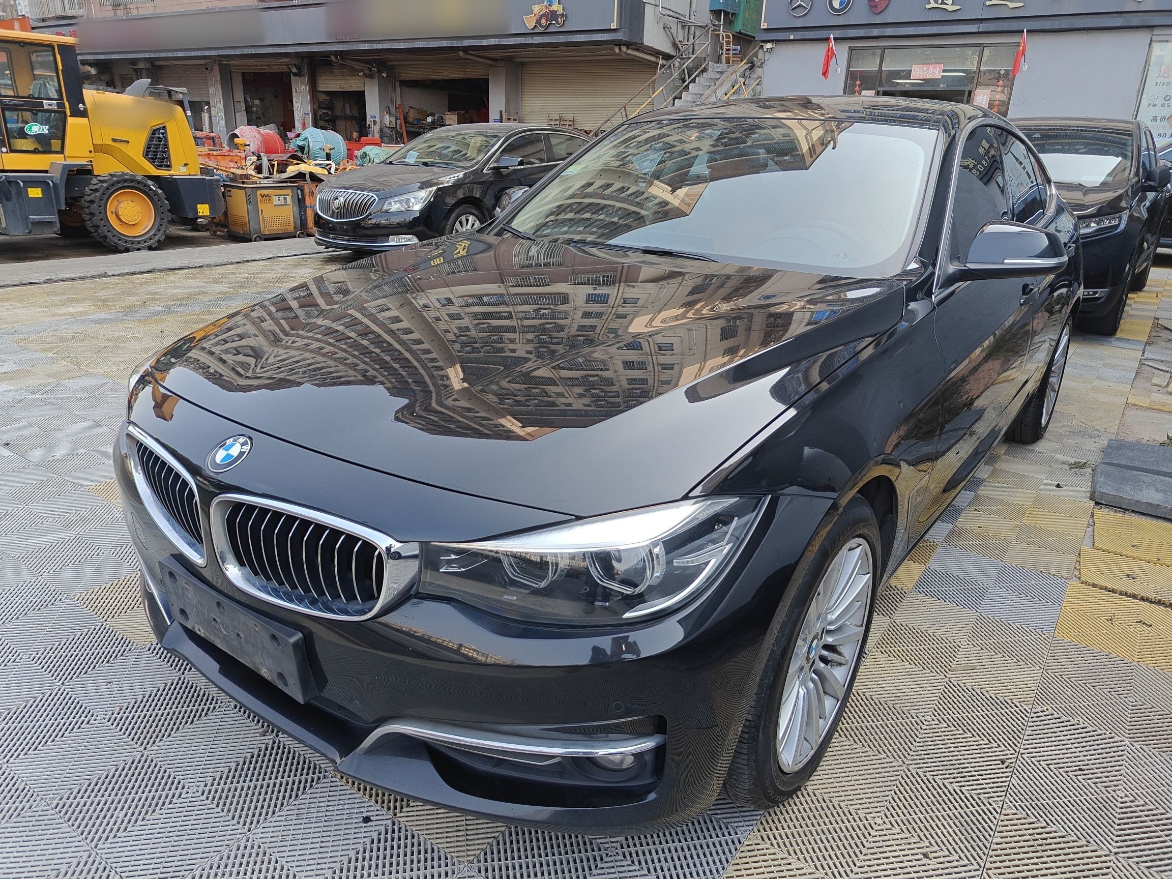 BMW 3 Series GT 2019 BMW 3 Series GT 2019 immagine di auto