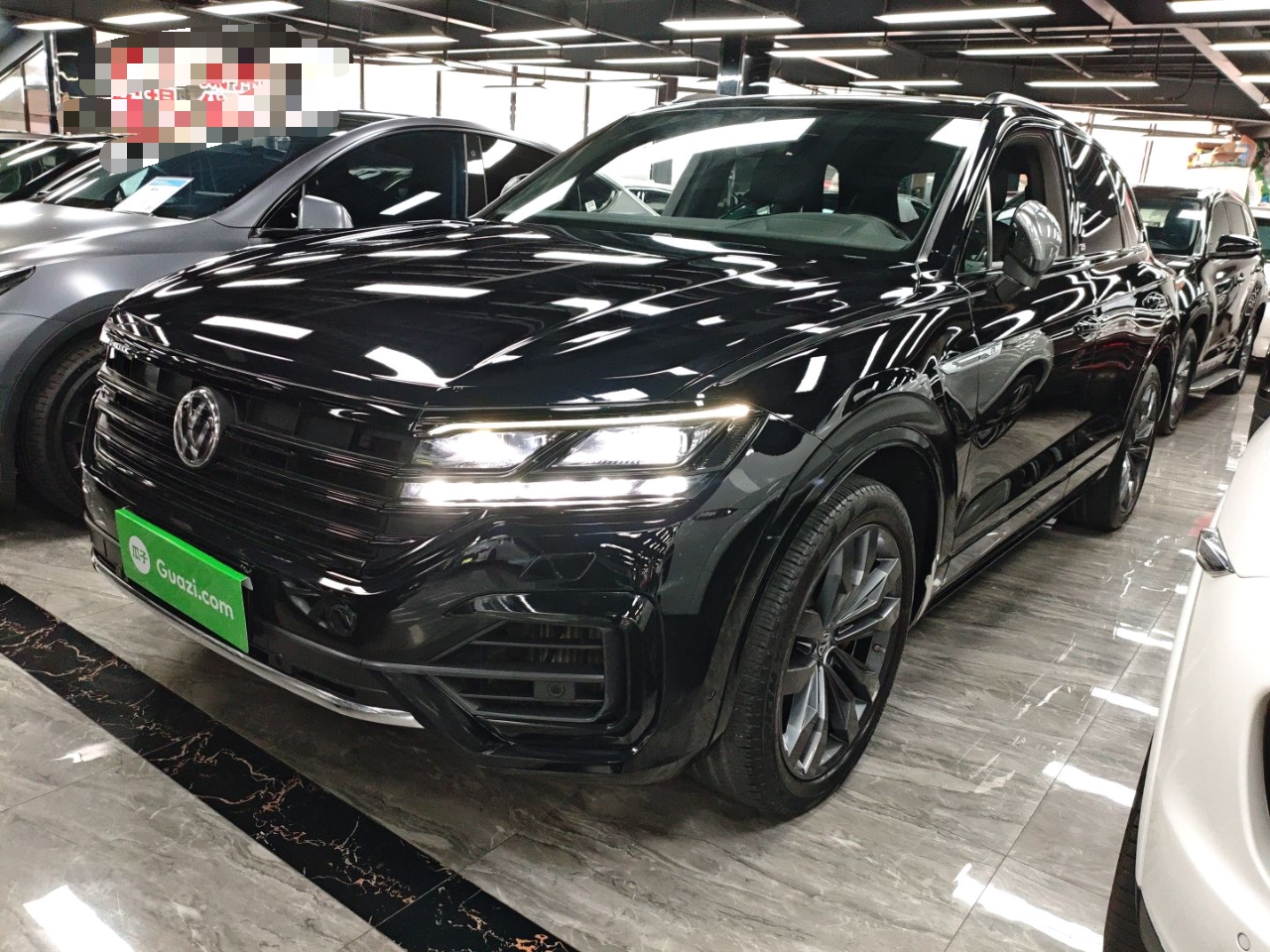 Volkswagen Touareg 2020 car image 