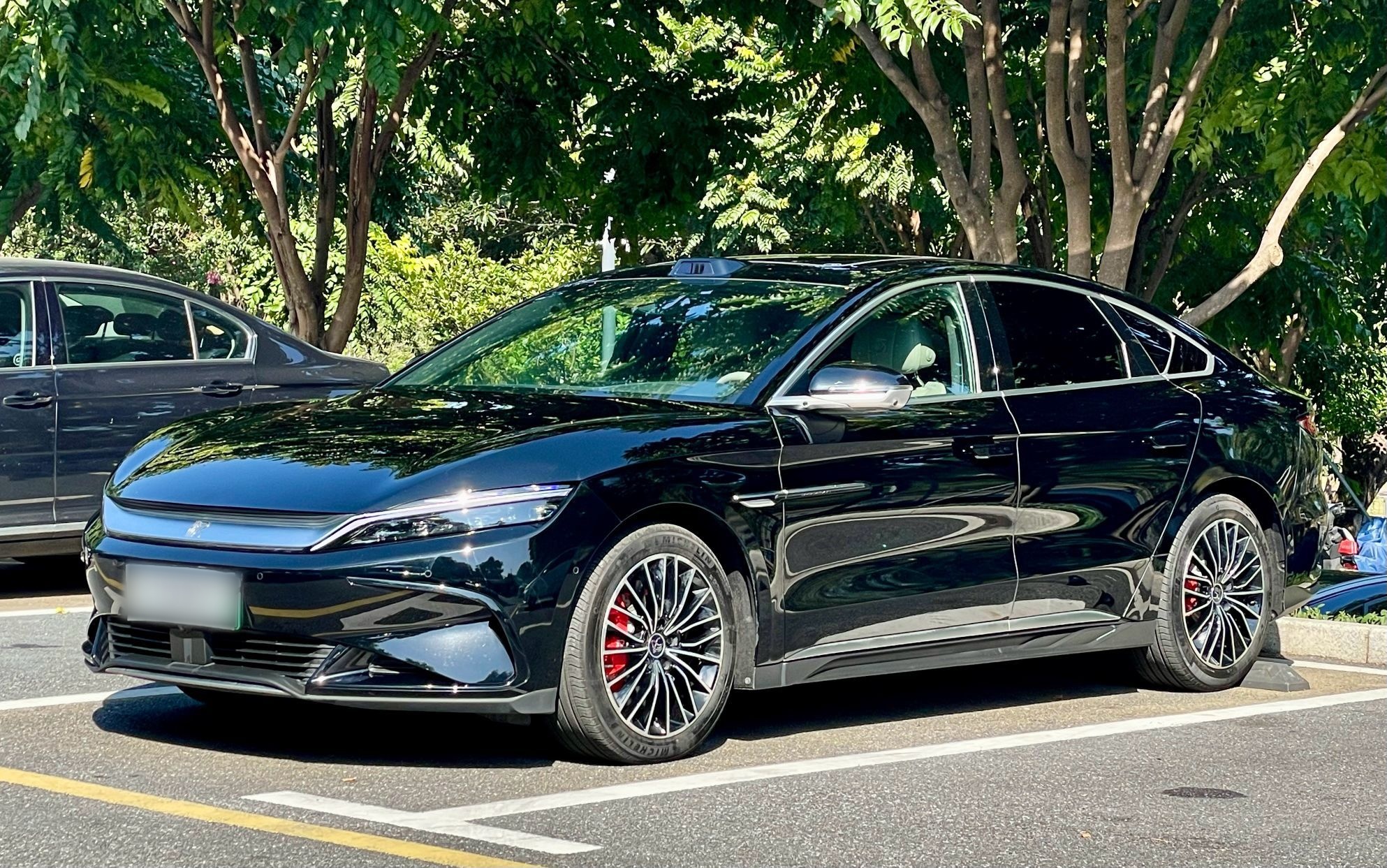 BYD Han 2024 BYD Han 2024 car image
