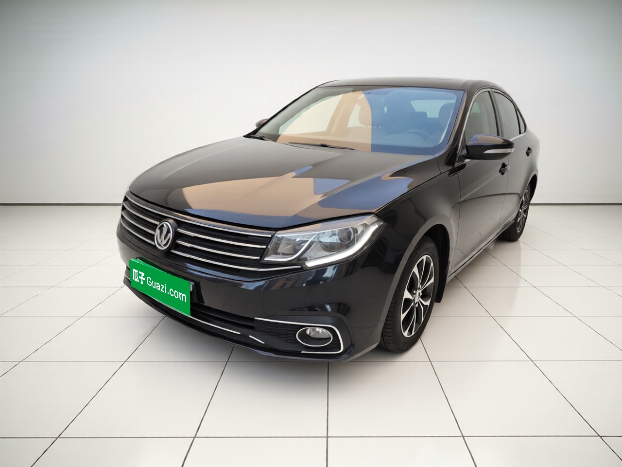 Forthing JOYEAR S50 2017 Forthing JOYEAR S50 2017 immagine di auto