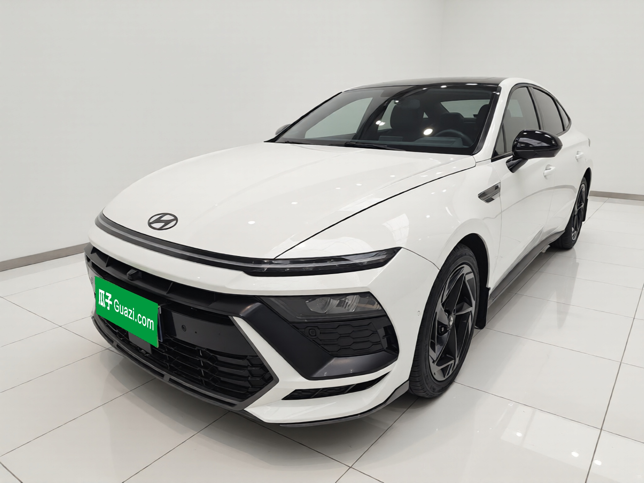 Hyundai Sonata 2024 car image 