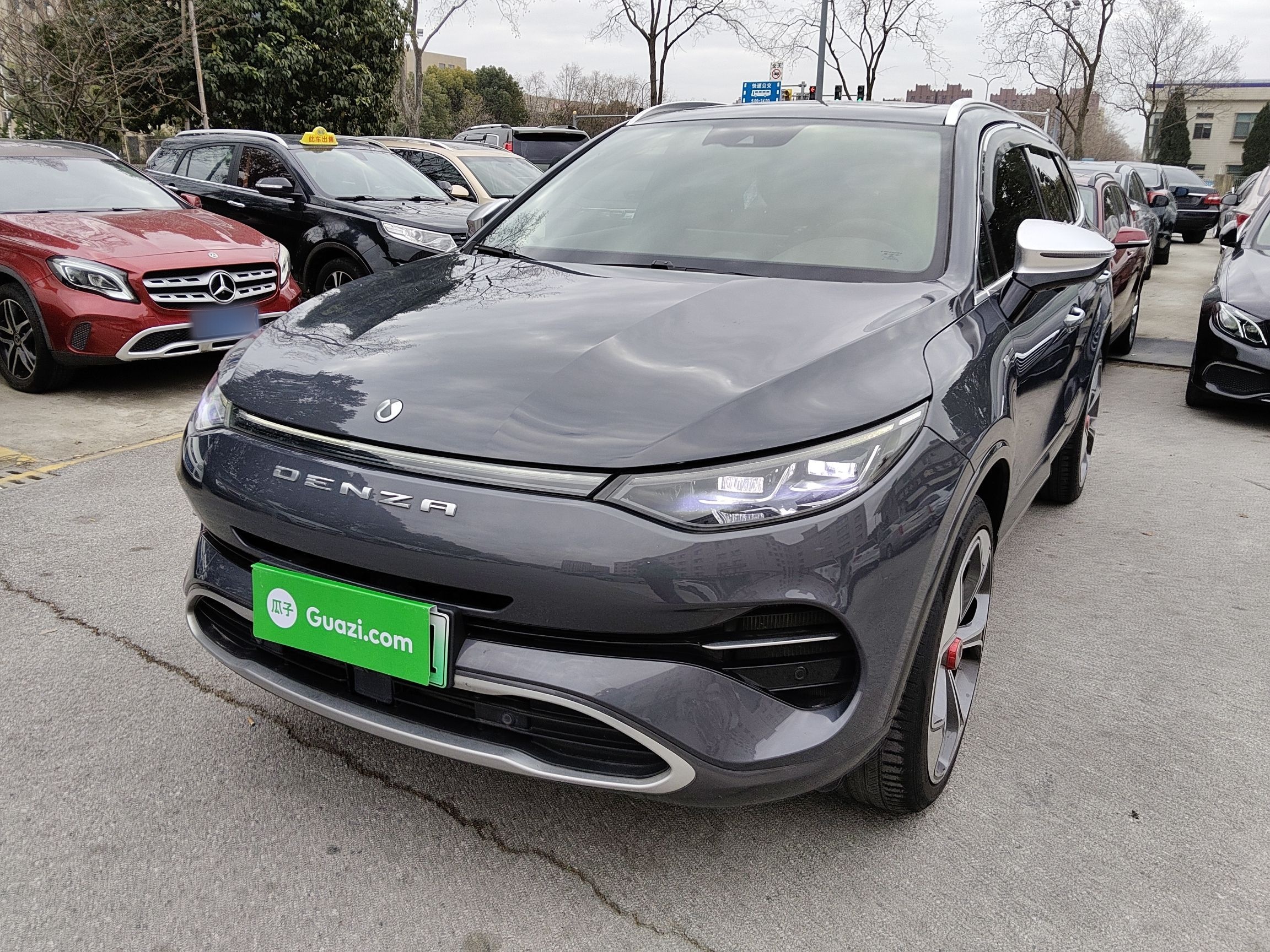 Denza X 2022 Denza X 2022 car image