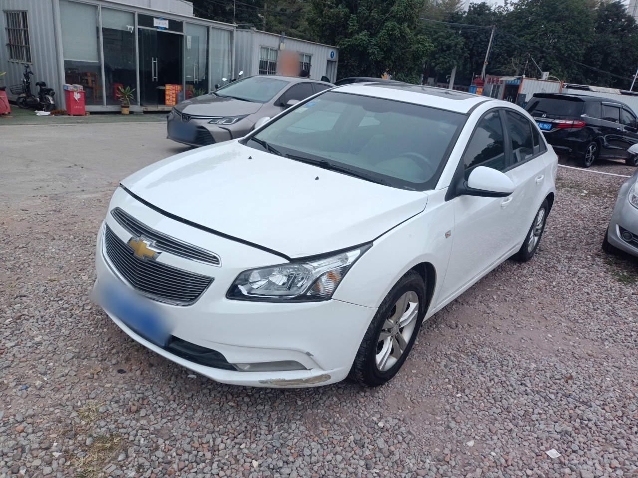 Chevrolet Cruze 2015 immagine di auto 