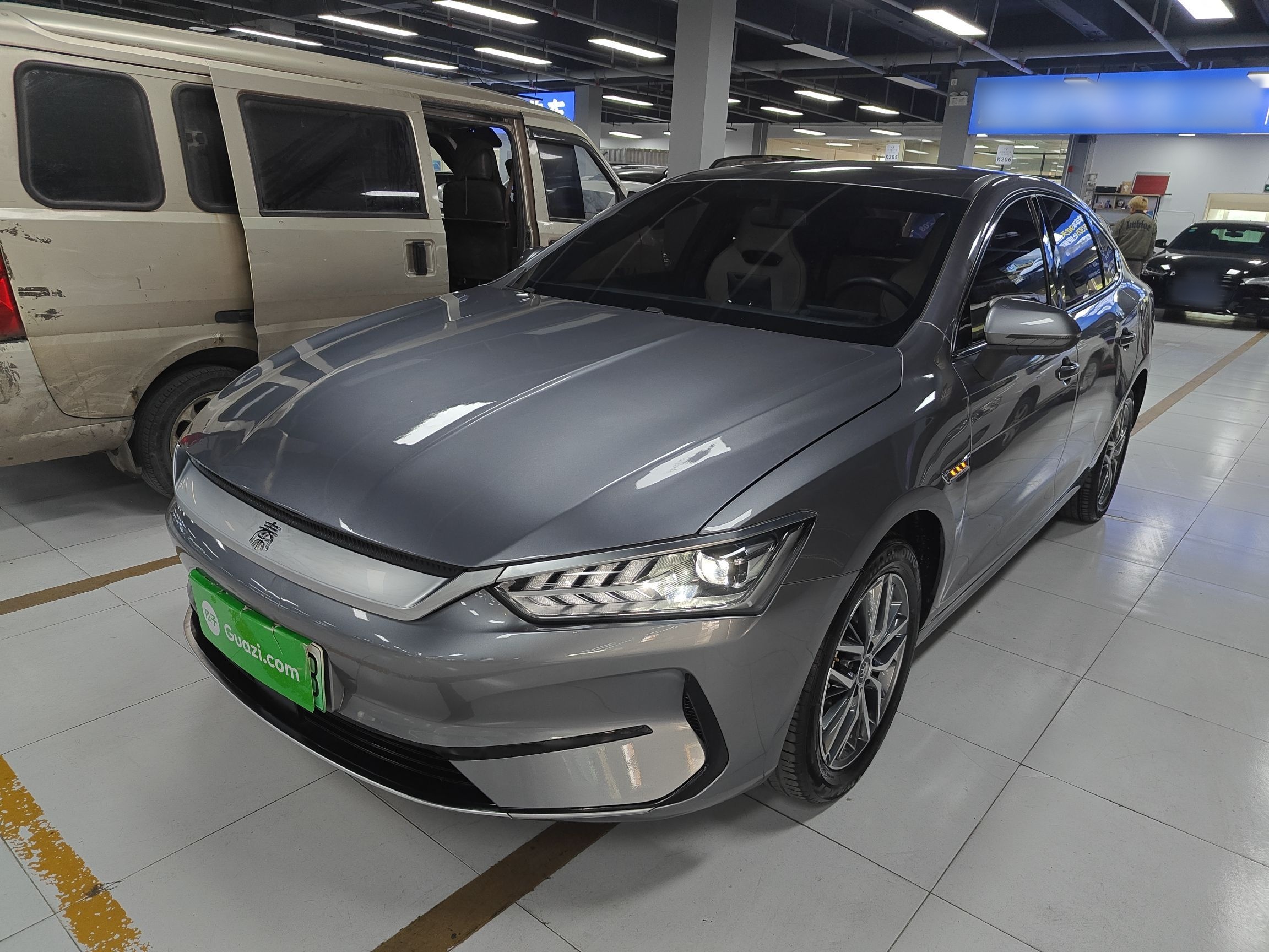 BYD Qin Plus 2023 imagem de carro 