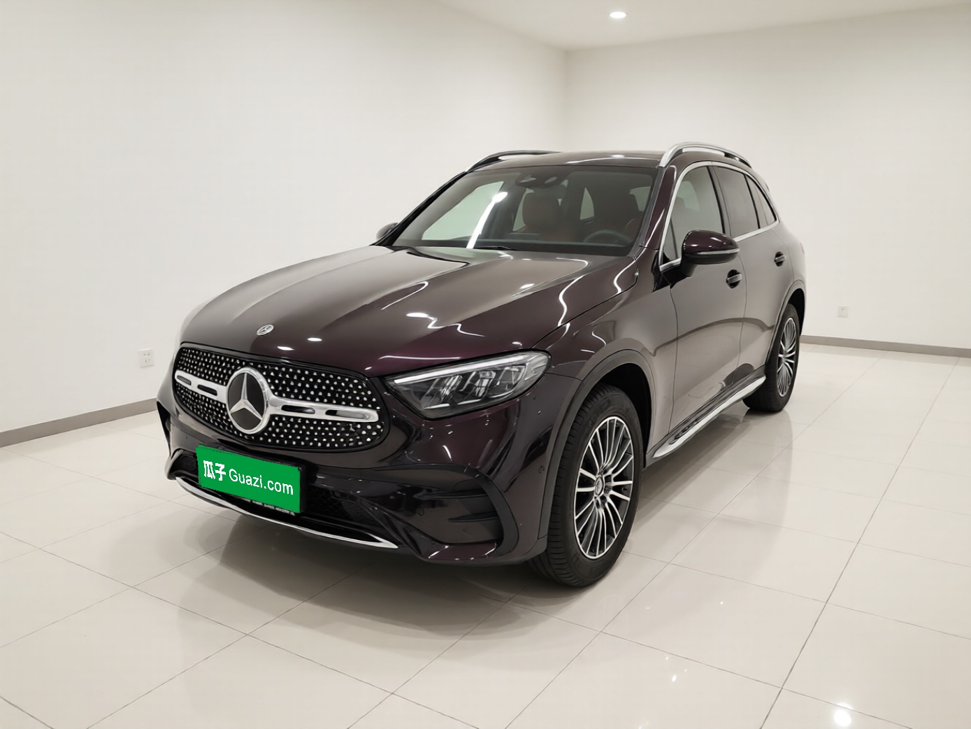 Mercedes-Benz GLC Class 2024 car image 