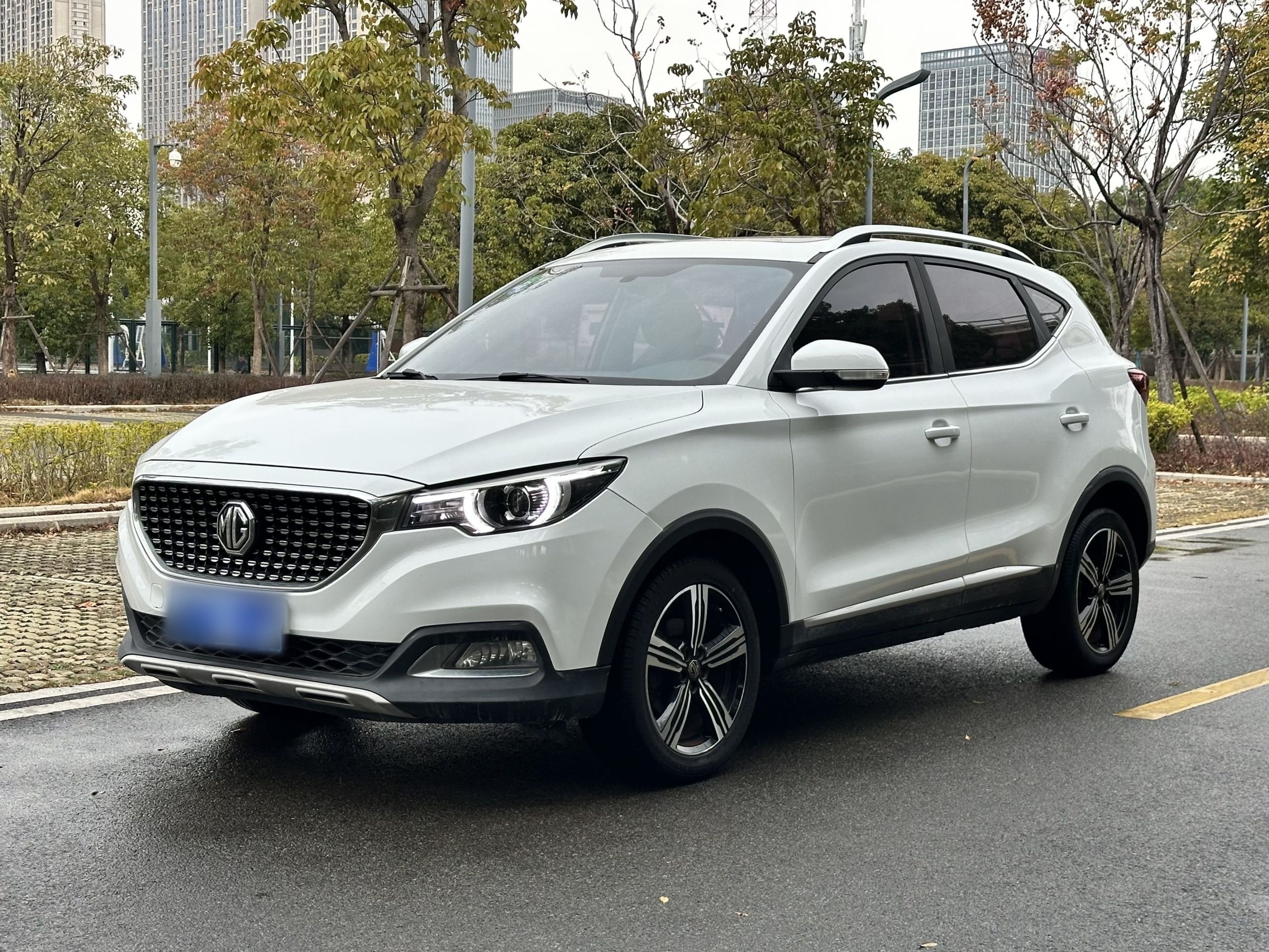 MG ZS 2019 MG ZS 2019 car image