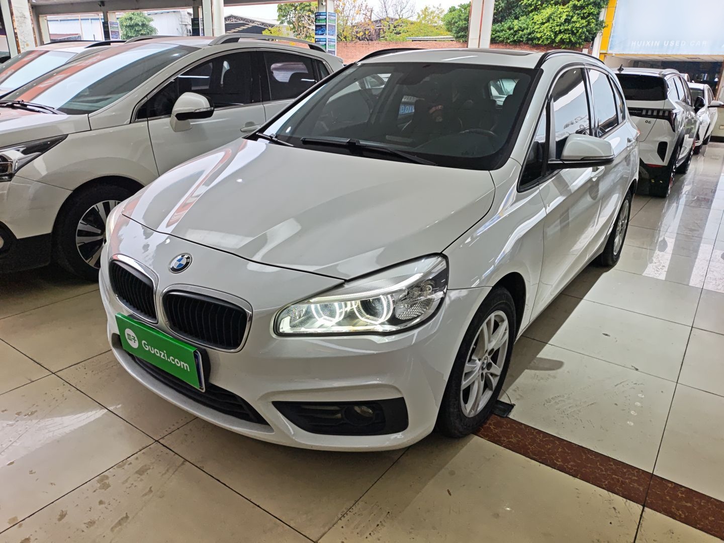 BMW 2 Series Tourer 2016 car image 