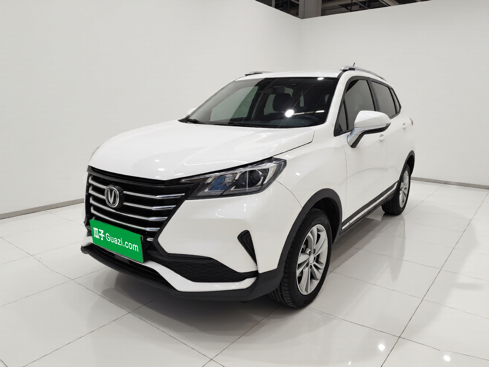 Changan CS15 2020 Changan CS15 2020 immagine di auto