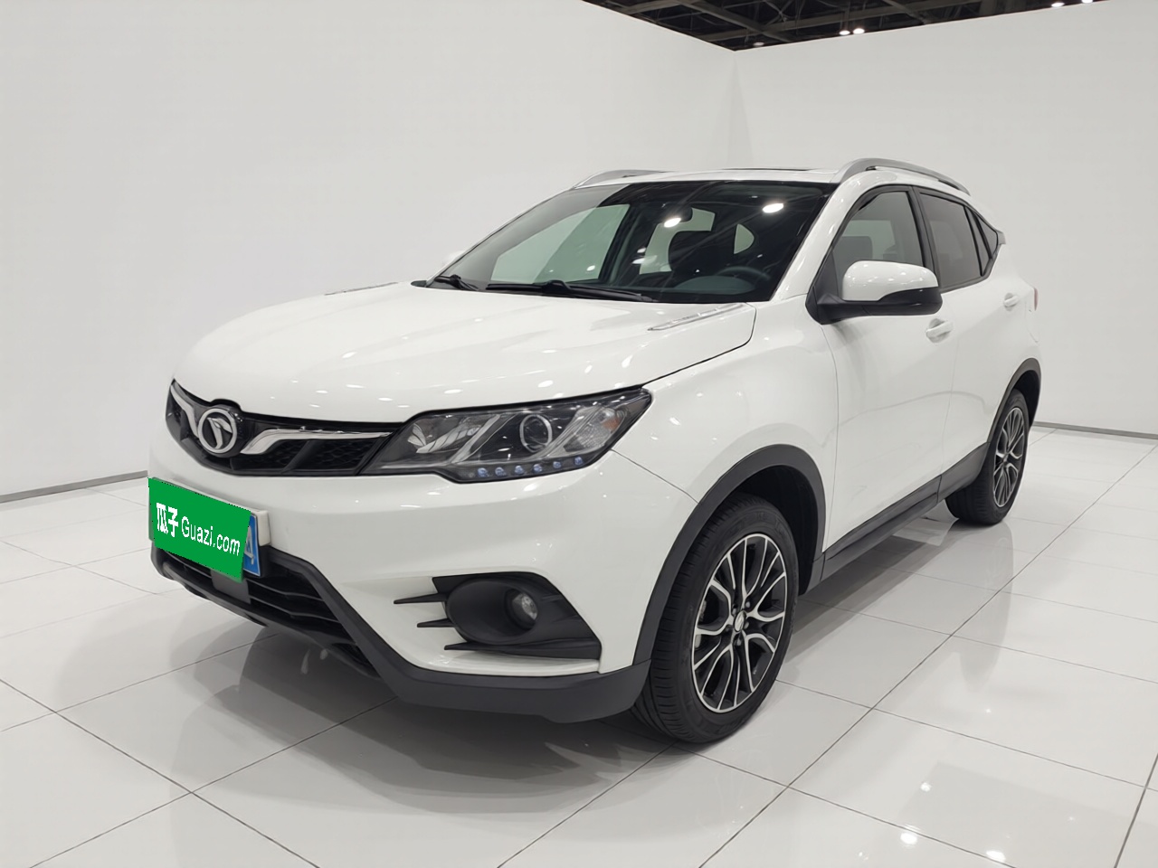 Soueast DX3 2017 Soueast DX3 2017 imagen de coche