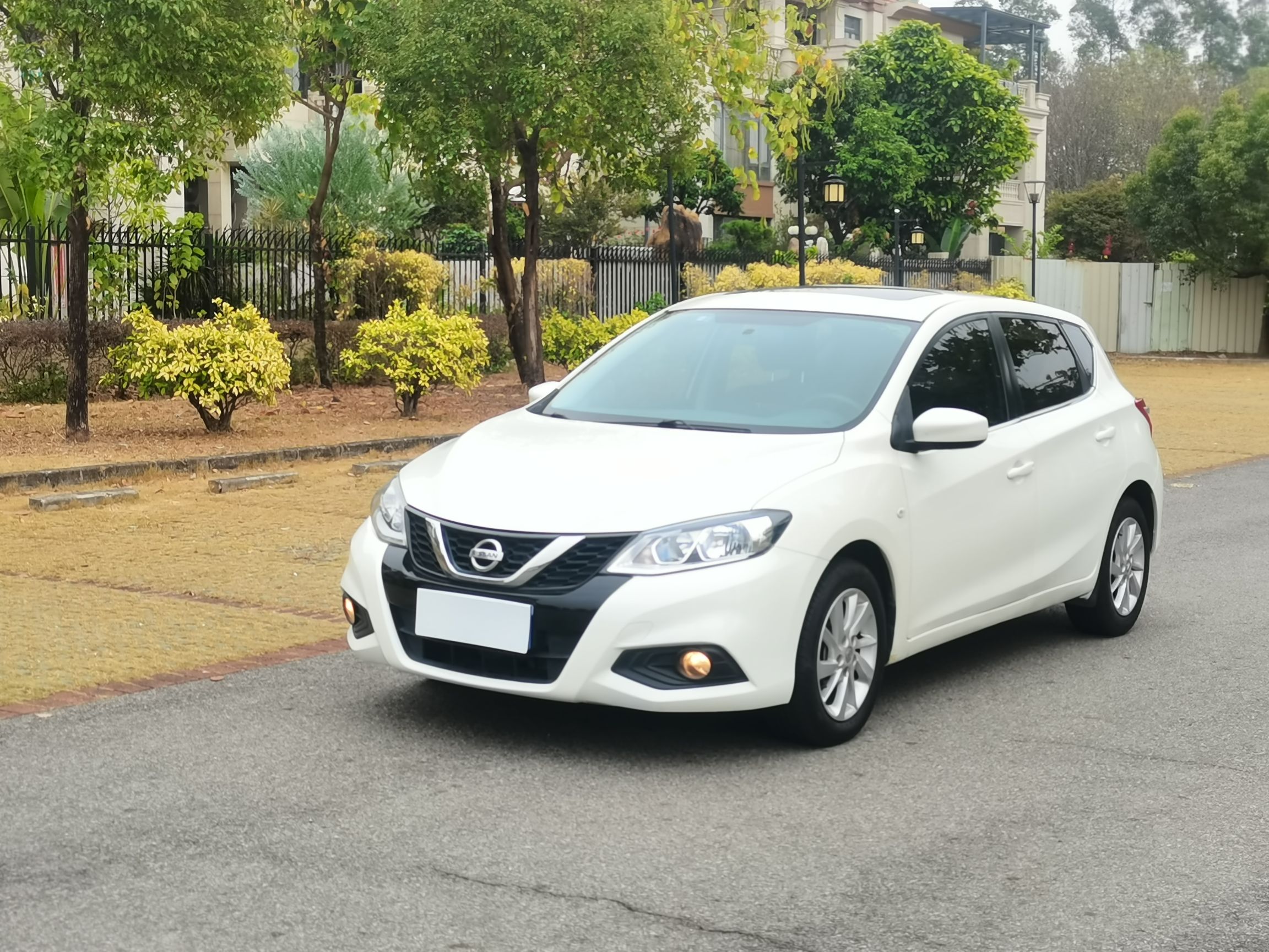 Nissan TIIDA 2017 汽车图片 