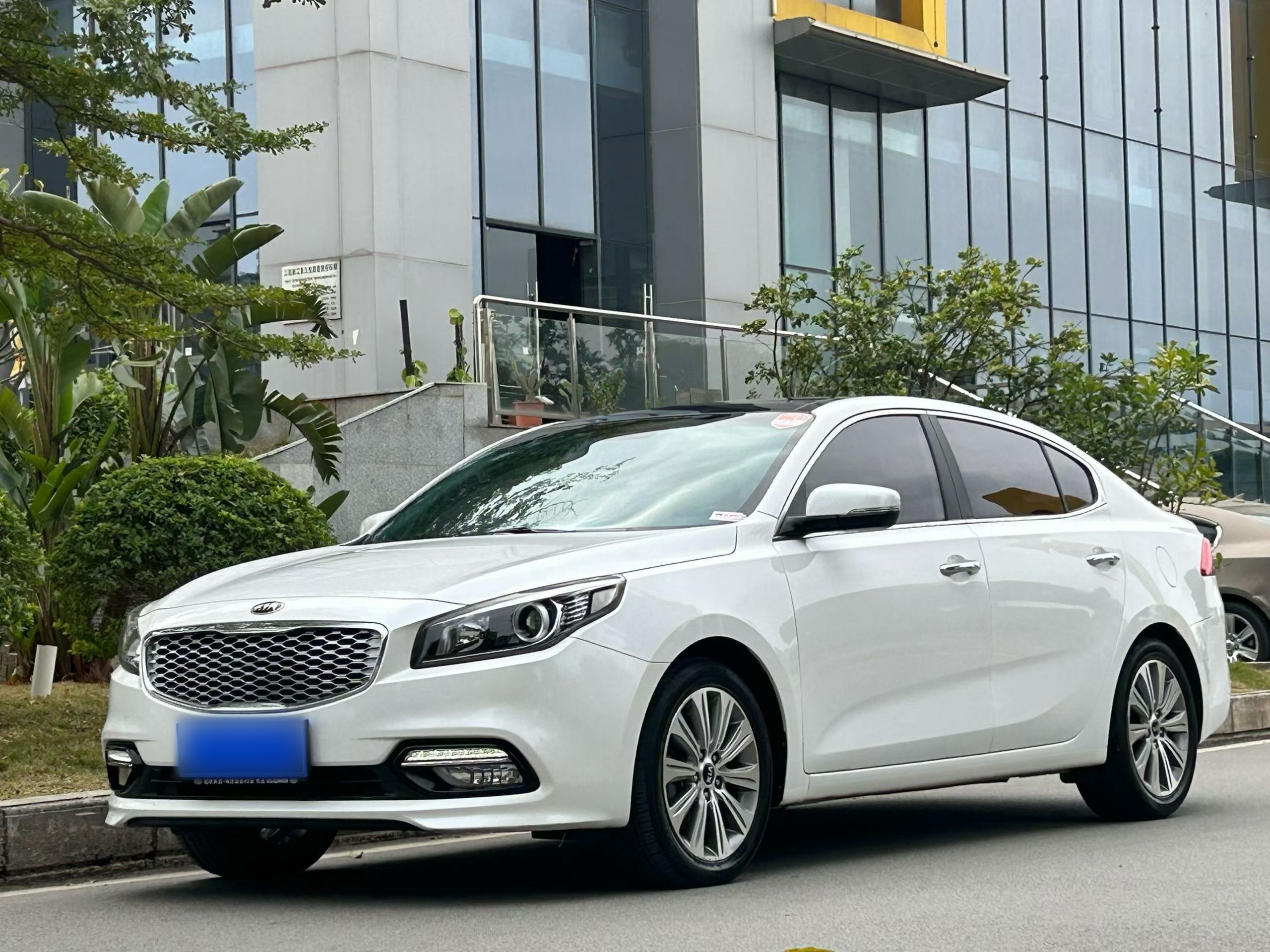 Kia K4 2017 汽车图片 