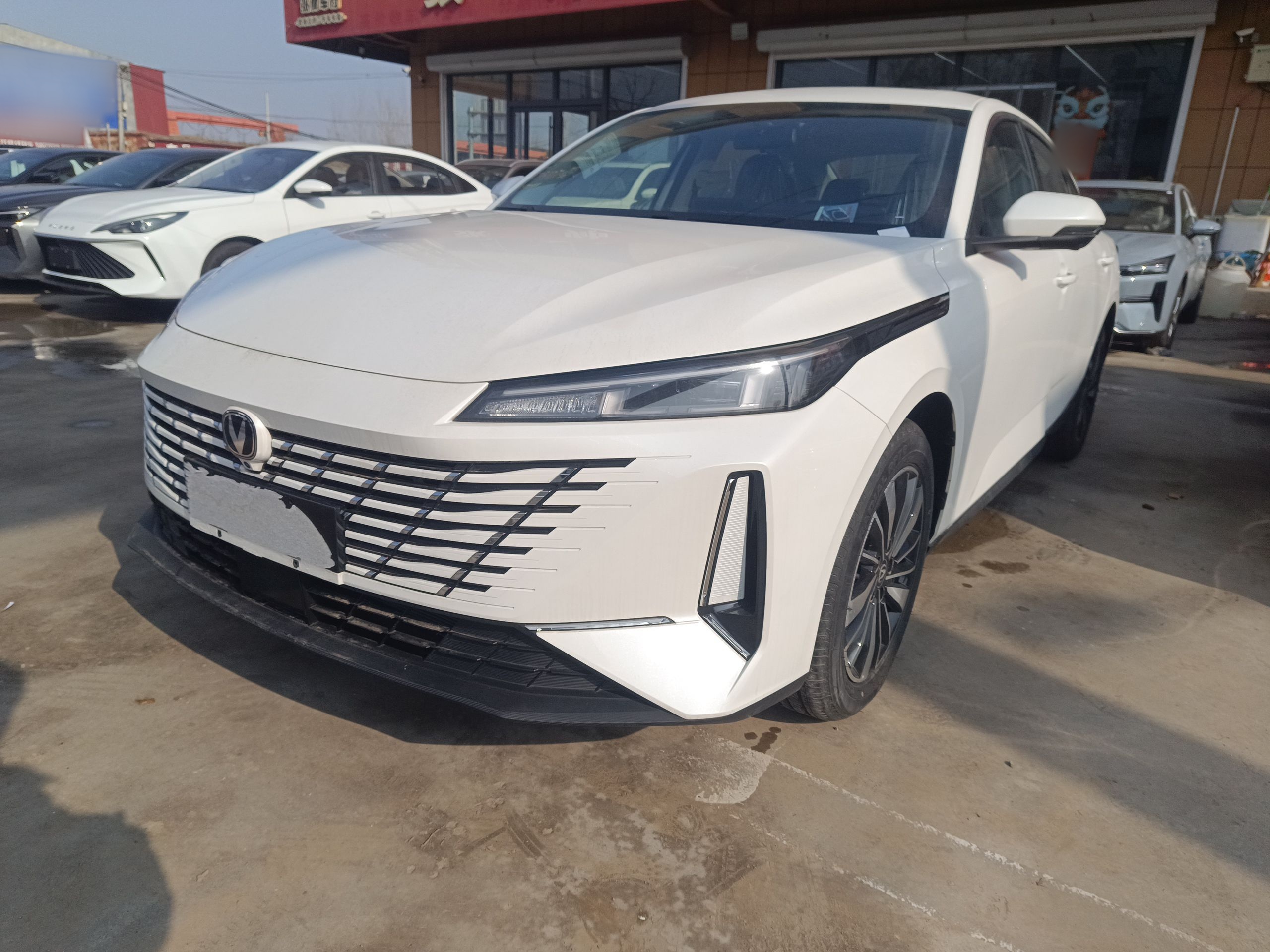 Changan EadoPHEV 2025 immagine di auto 