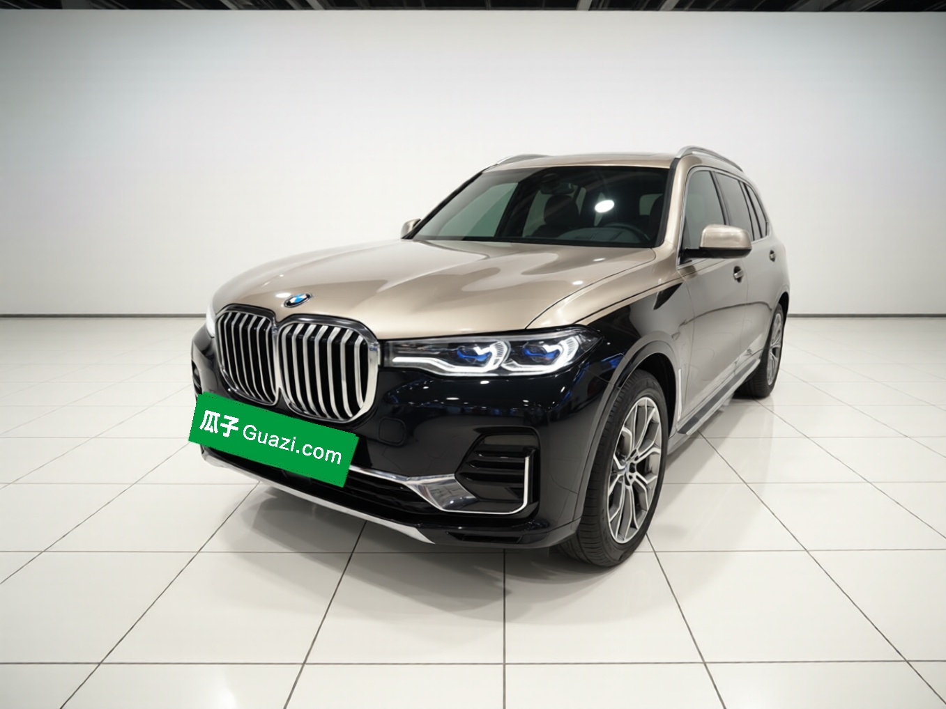 BMW X7 2020 汽车图片 