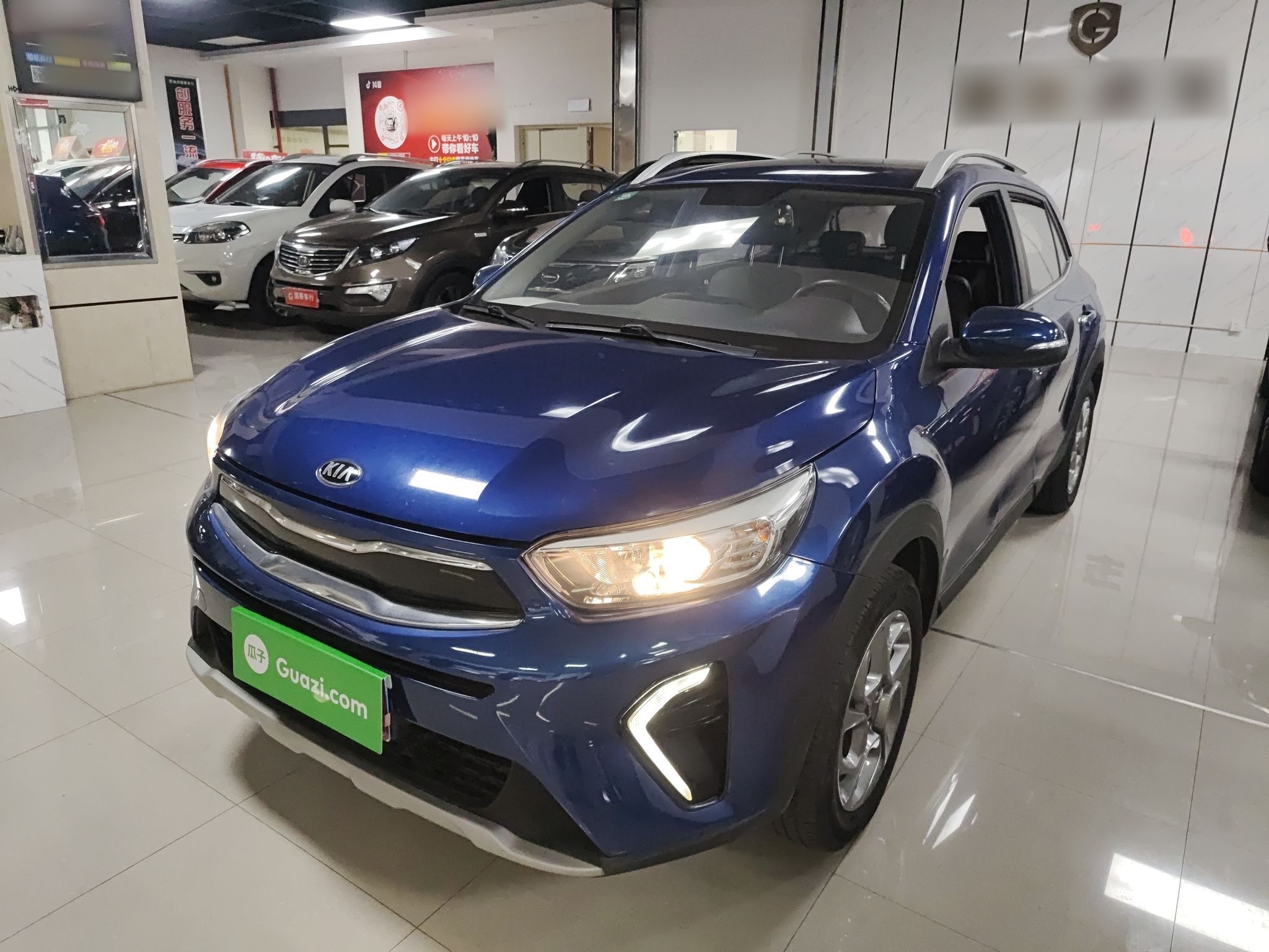 起亚 奕跑 2019 汽车图片 