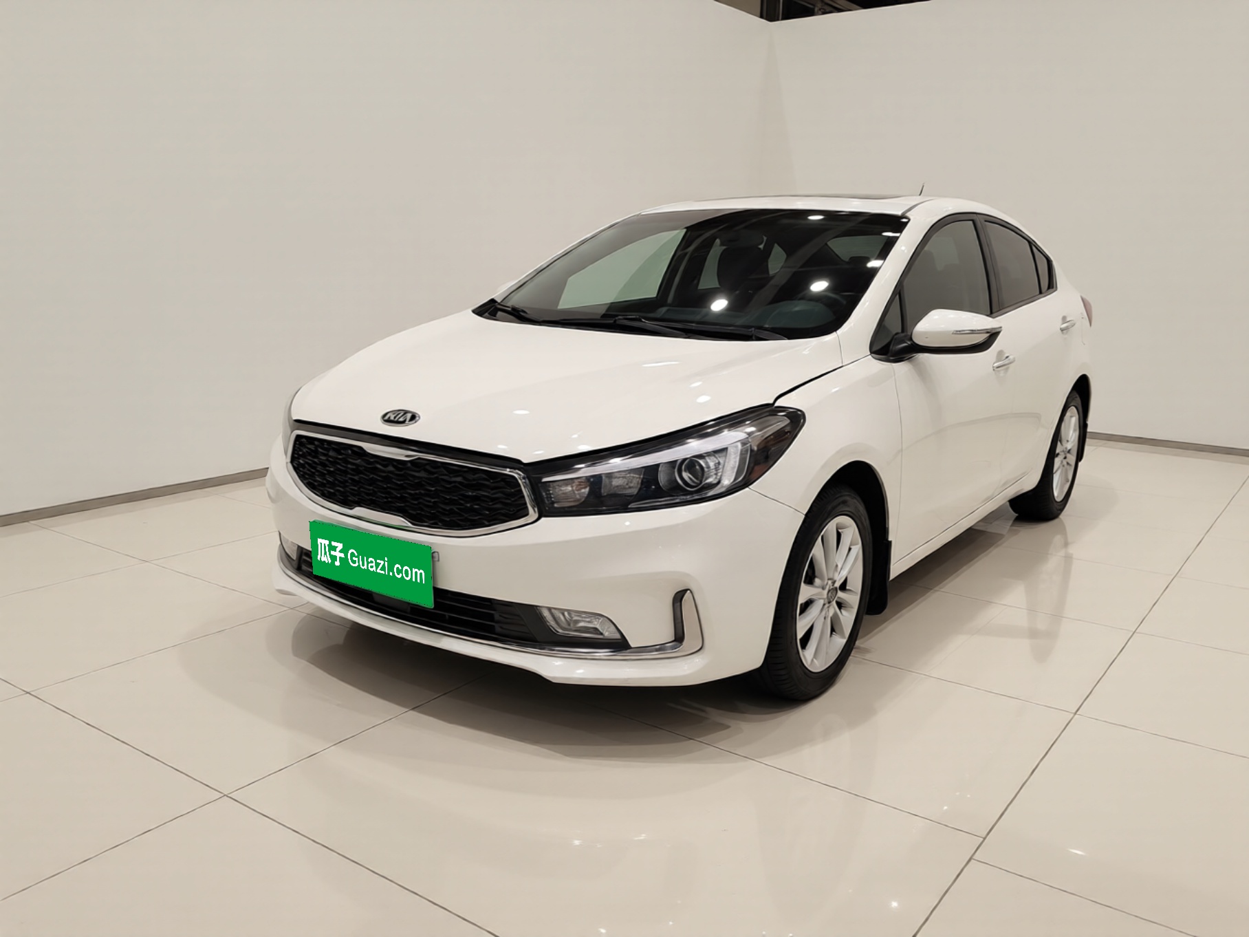 Kia K3 2016 car image 