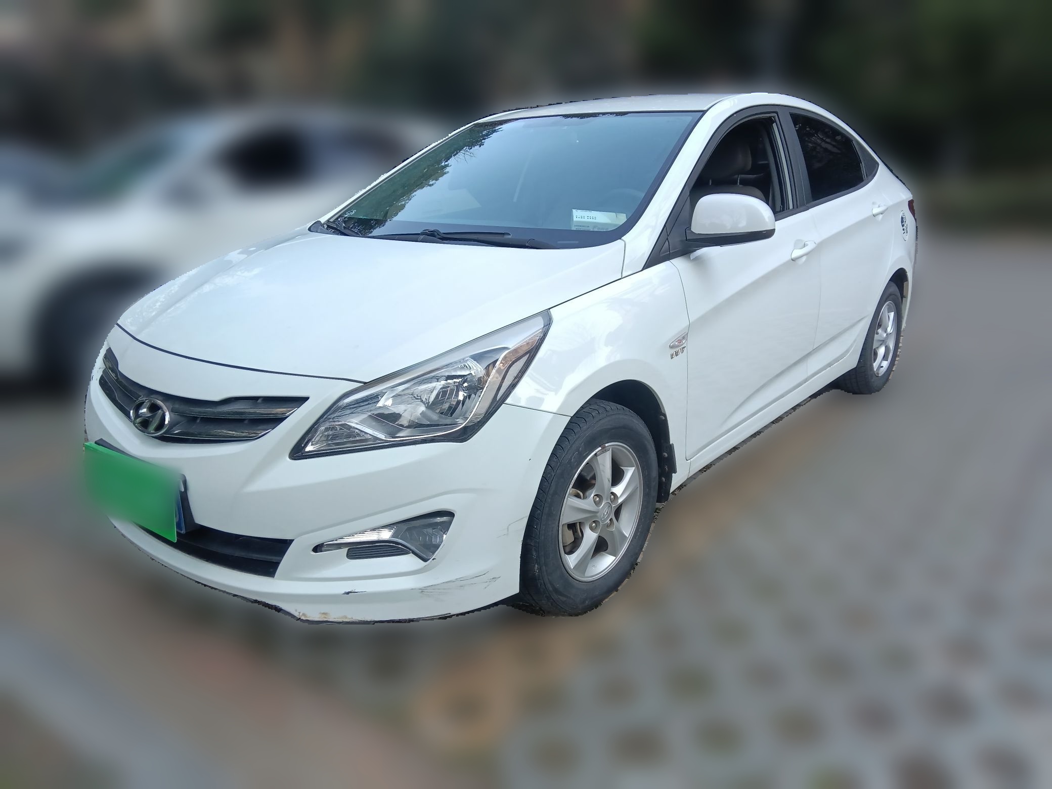 Hyundai Reina 2016 car image 