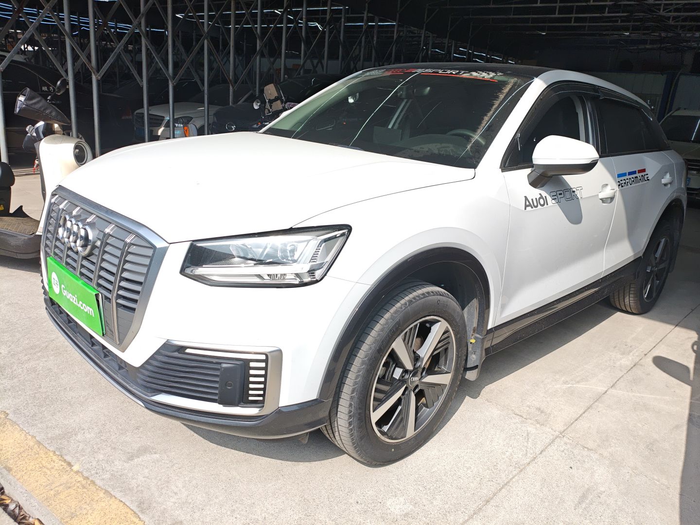 Audi Q2L e-tron 2020 car image 