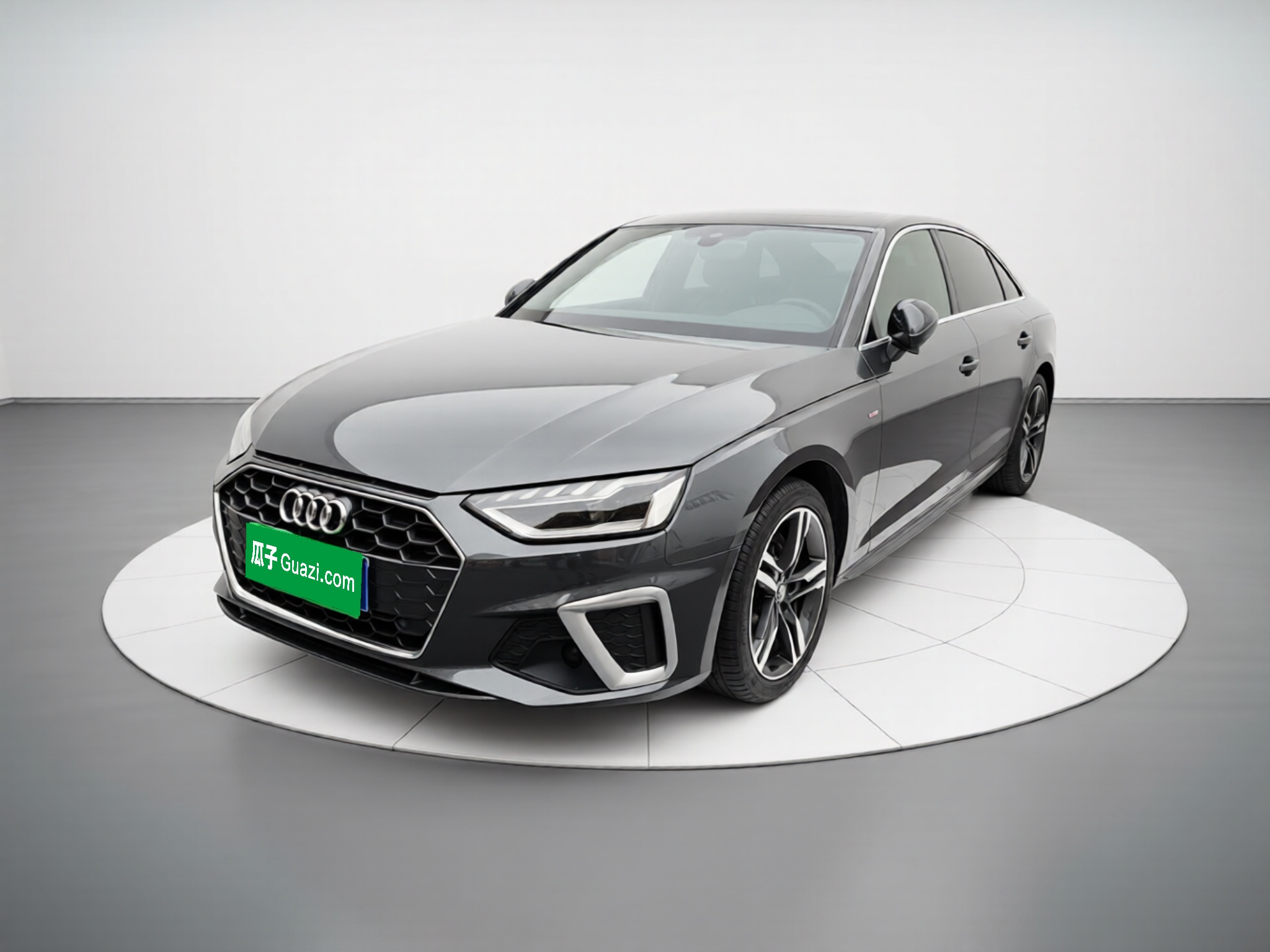 Audi A4L 2020 car image 