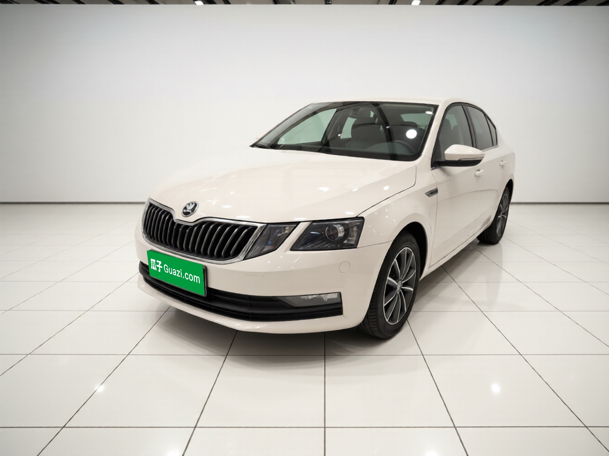 Skoda Octavia 2020 car image 