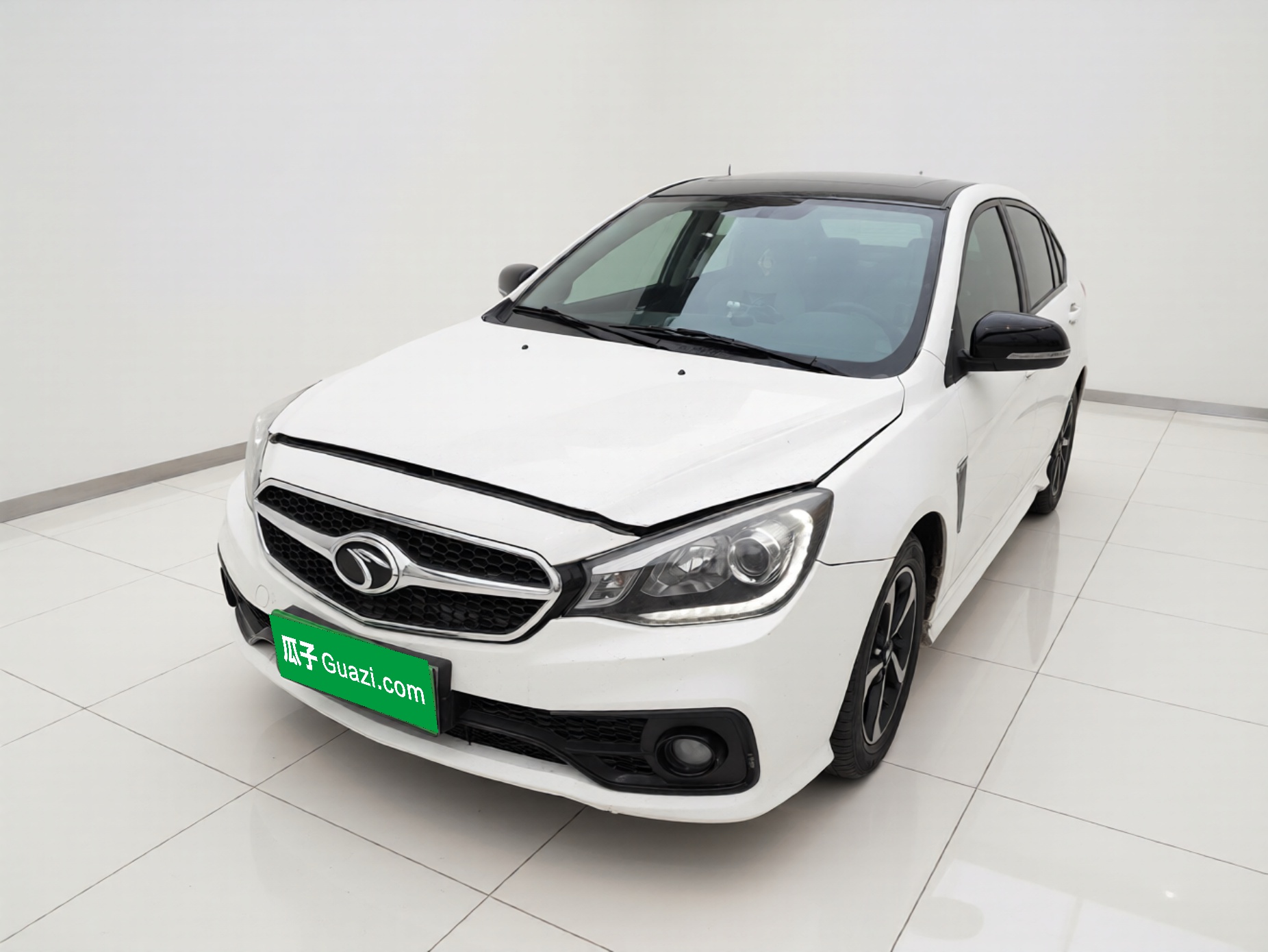 Soueast V5 Lingzhi 2017 car image 