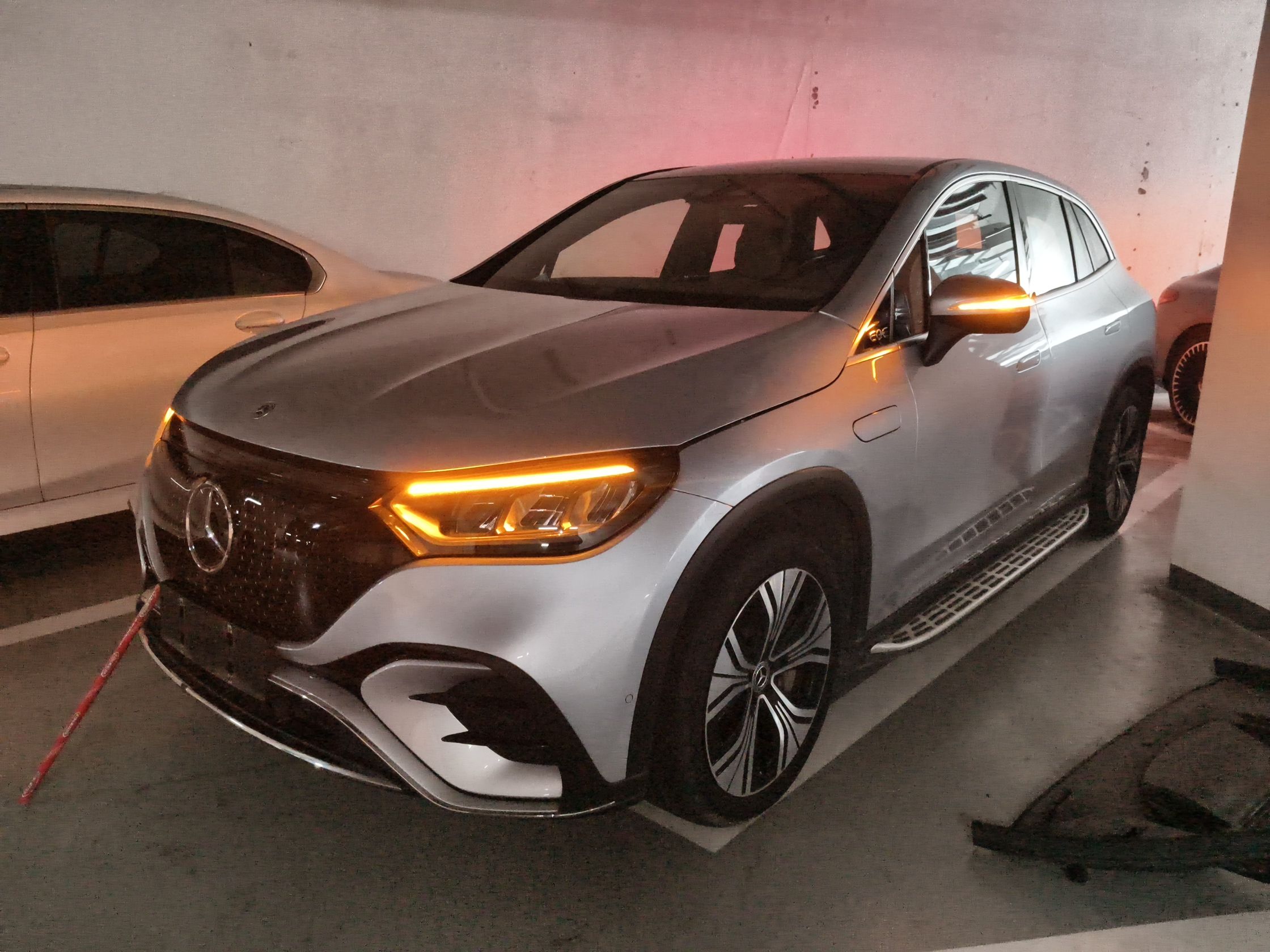 Mercedes-Benz EQE SUV 2023 Mercedes-Benz EQE SUV 2023 car image