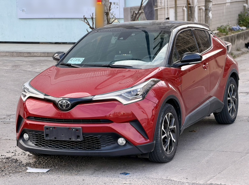 Toyota C-HR 2020 car image 