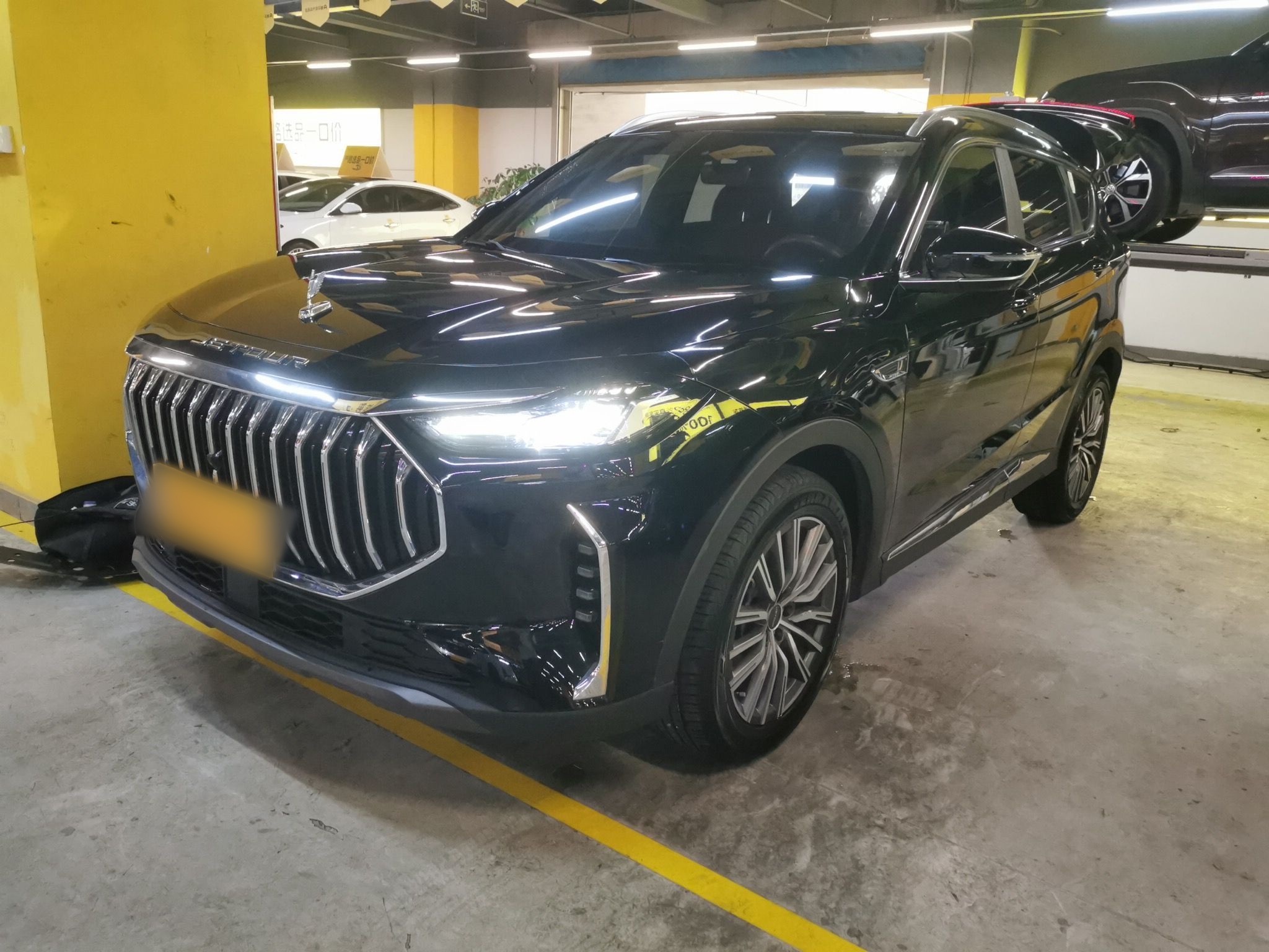 X70 PLUS 2024 car image 