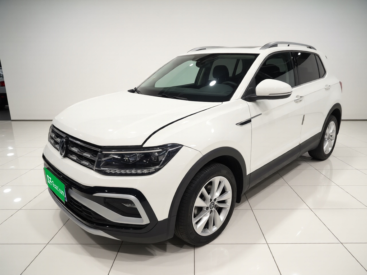 Volkswagen T-Cross 2021 Volkswagen T-Cross 2021 car image
