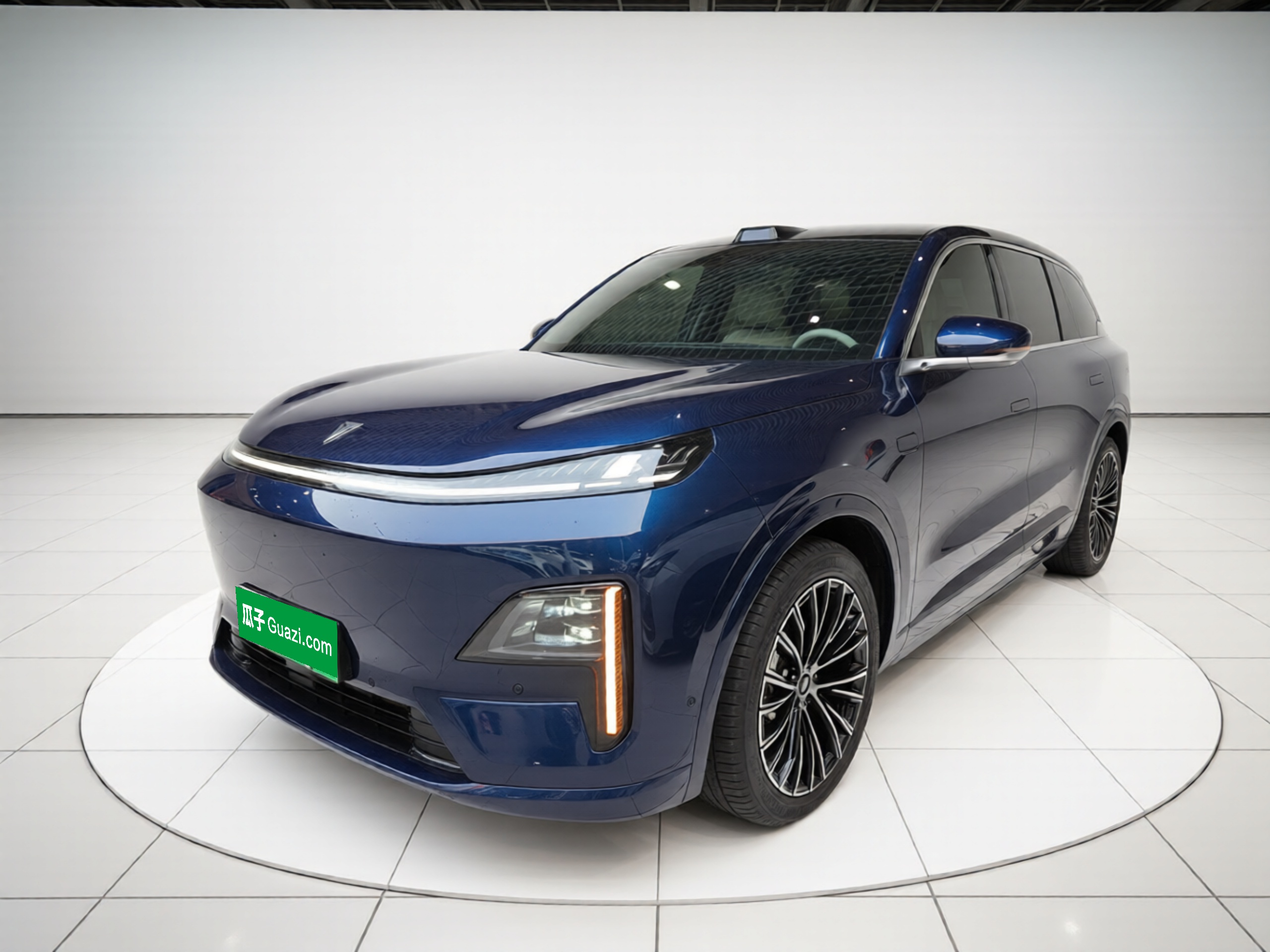 Deepal S09 2025 car image 