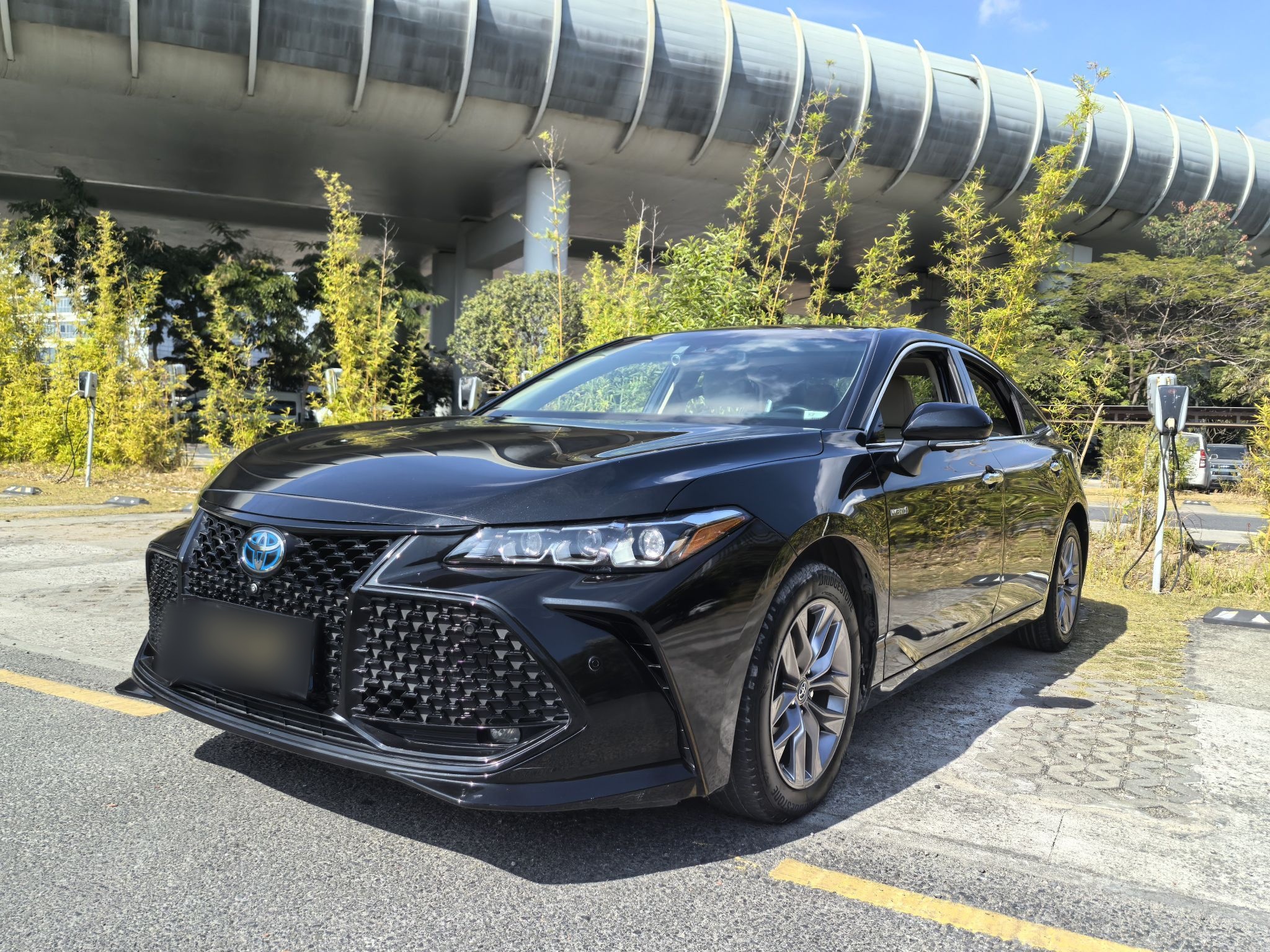 Toyota Avalon 2020 car image 