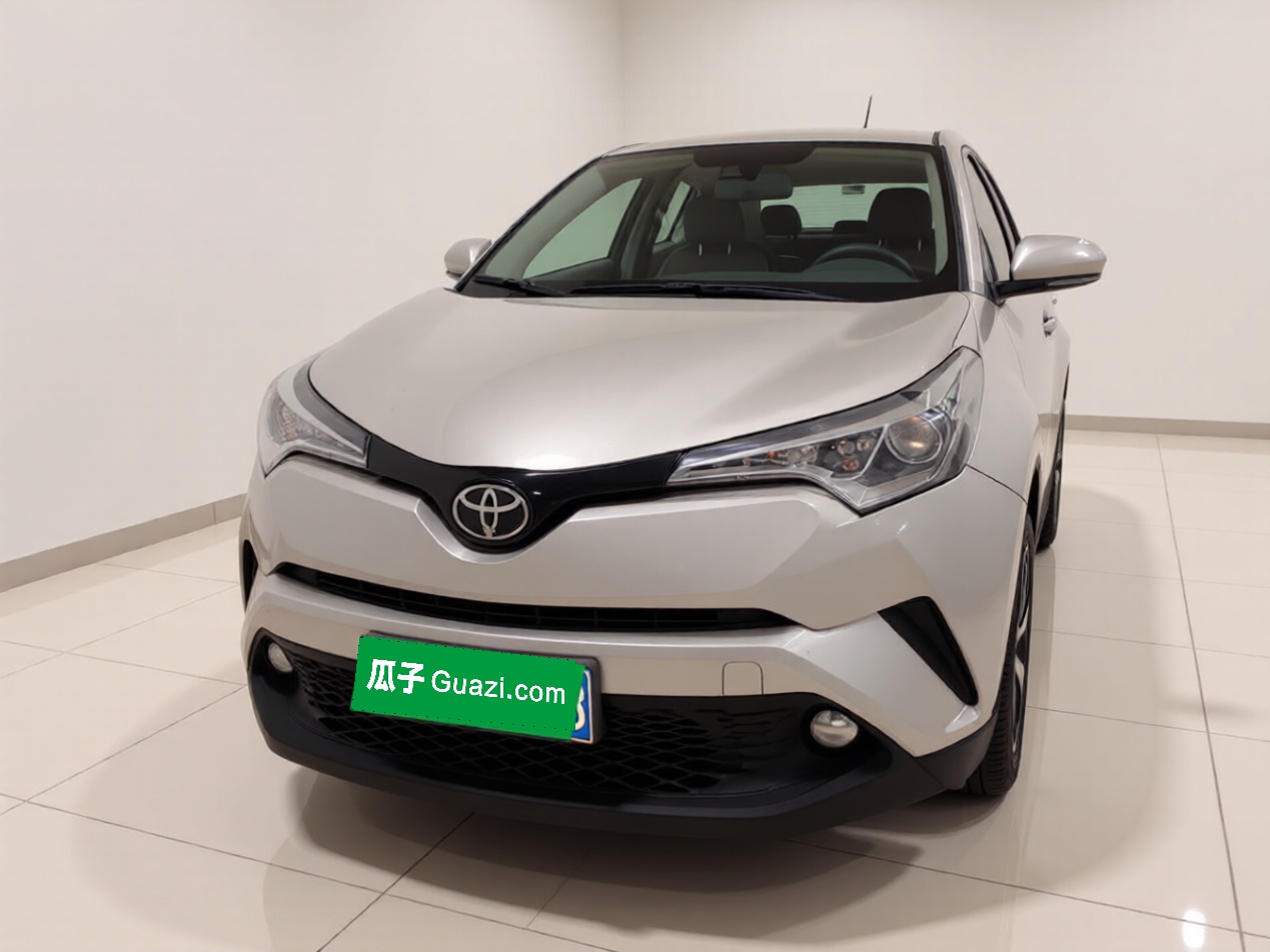 Toyota C-HR 2021 Toyota C-HR 2021 car image