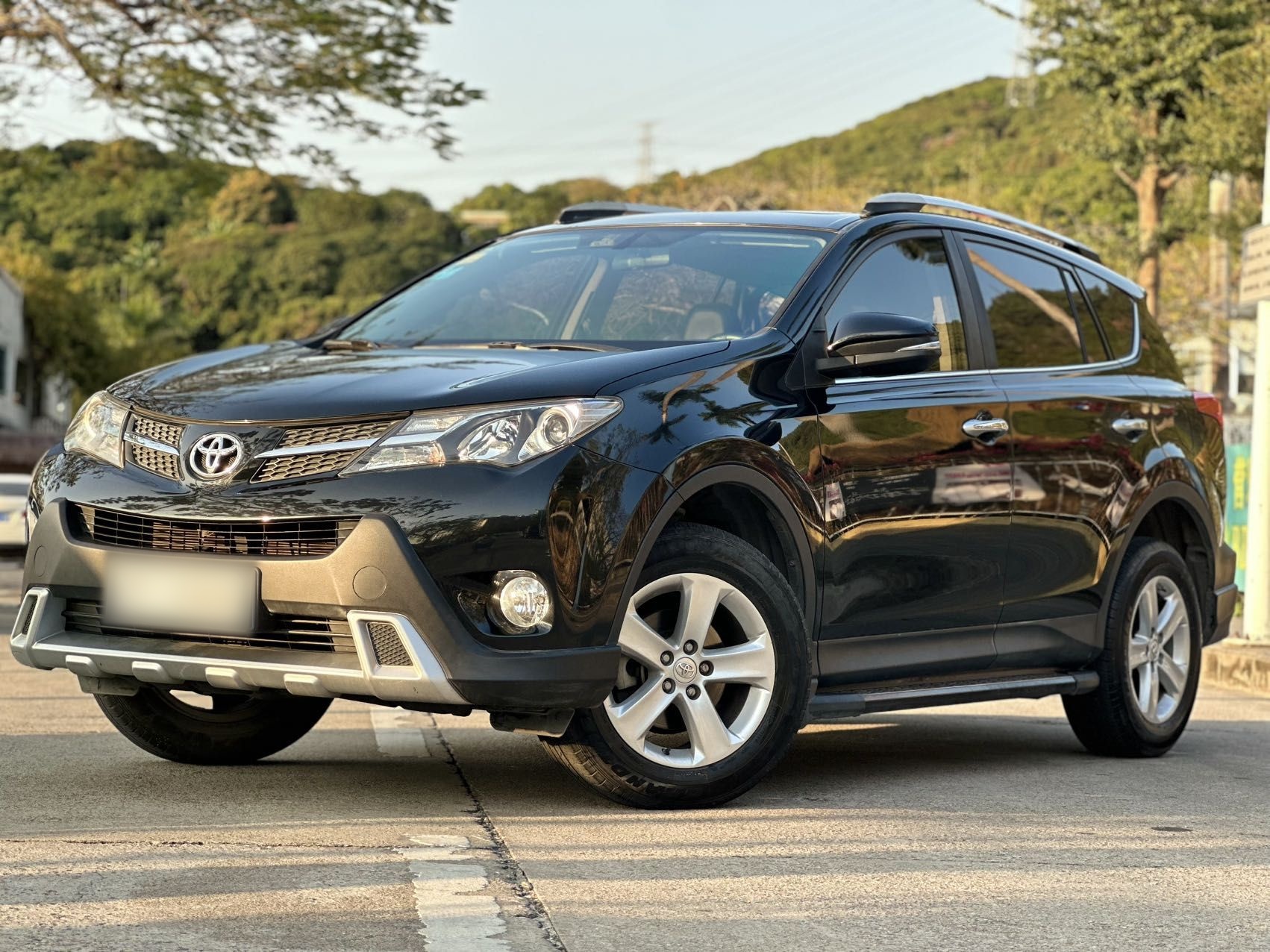 Toyota RAV4 2015 car image 