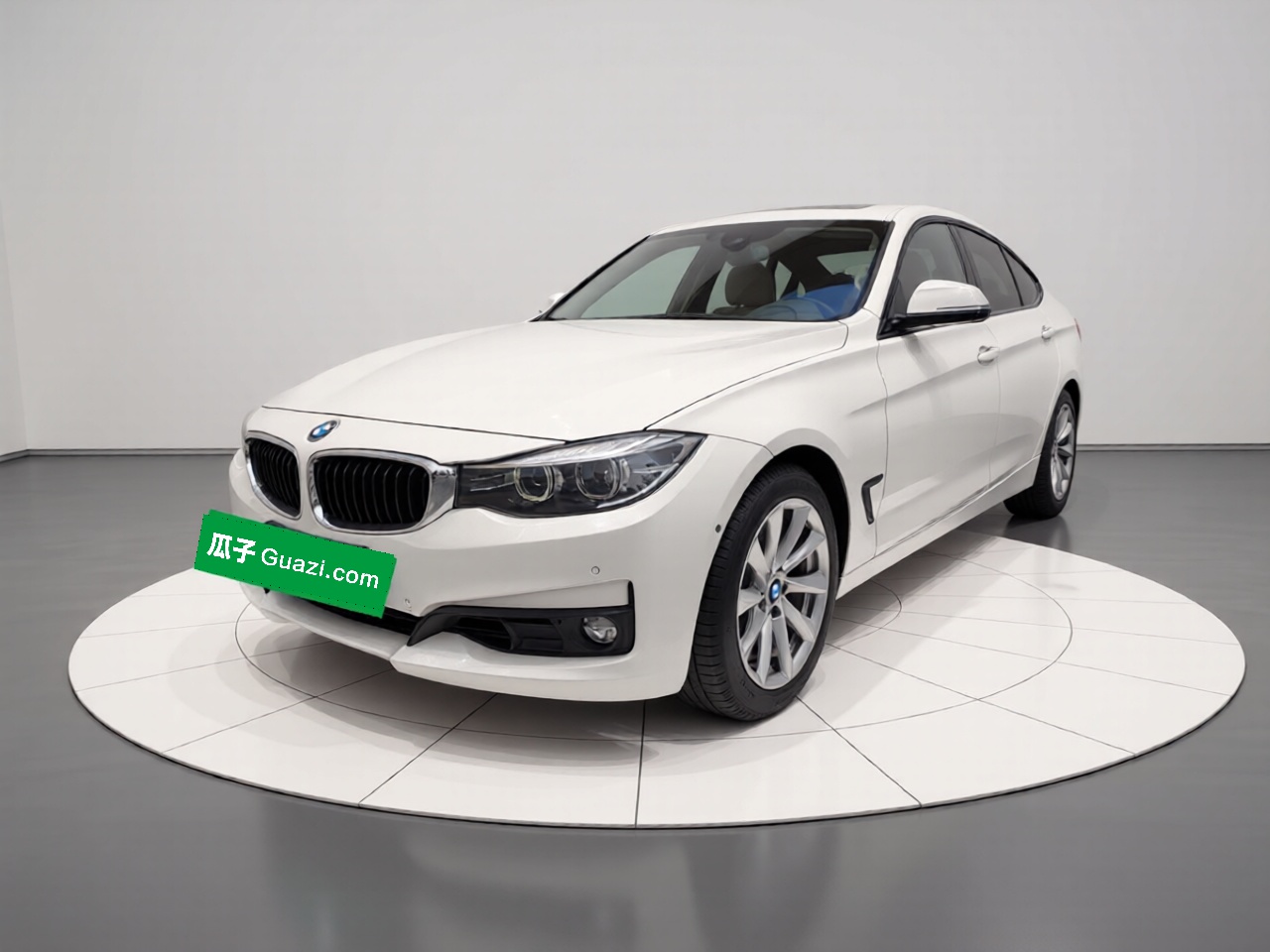 BMW 3 Series GT 2019 BMW 3 Series GT 2019 immagine di auto