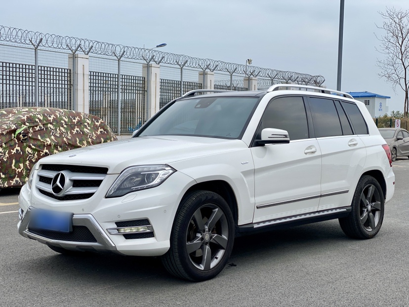 Mercedes-Benz GLK Class 2015 Mercedes-Benz GLK Class 2015 car image