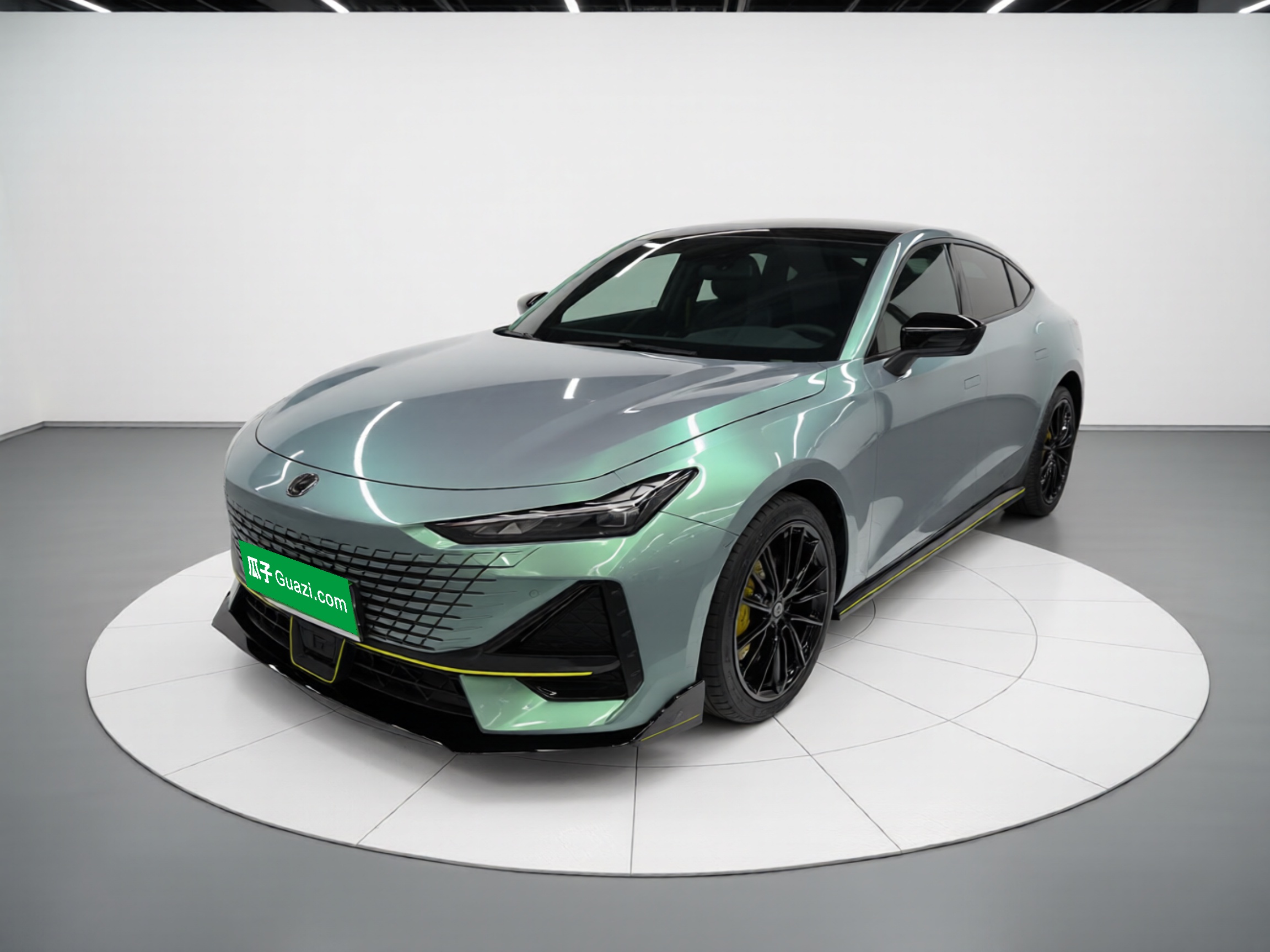 Changan UNI-V 2023 car image 