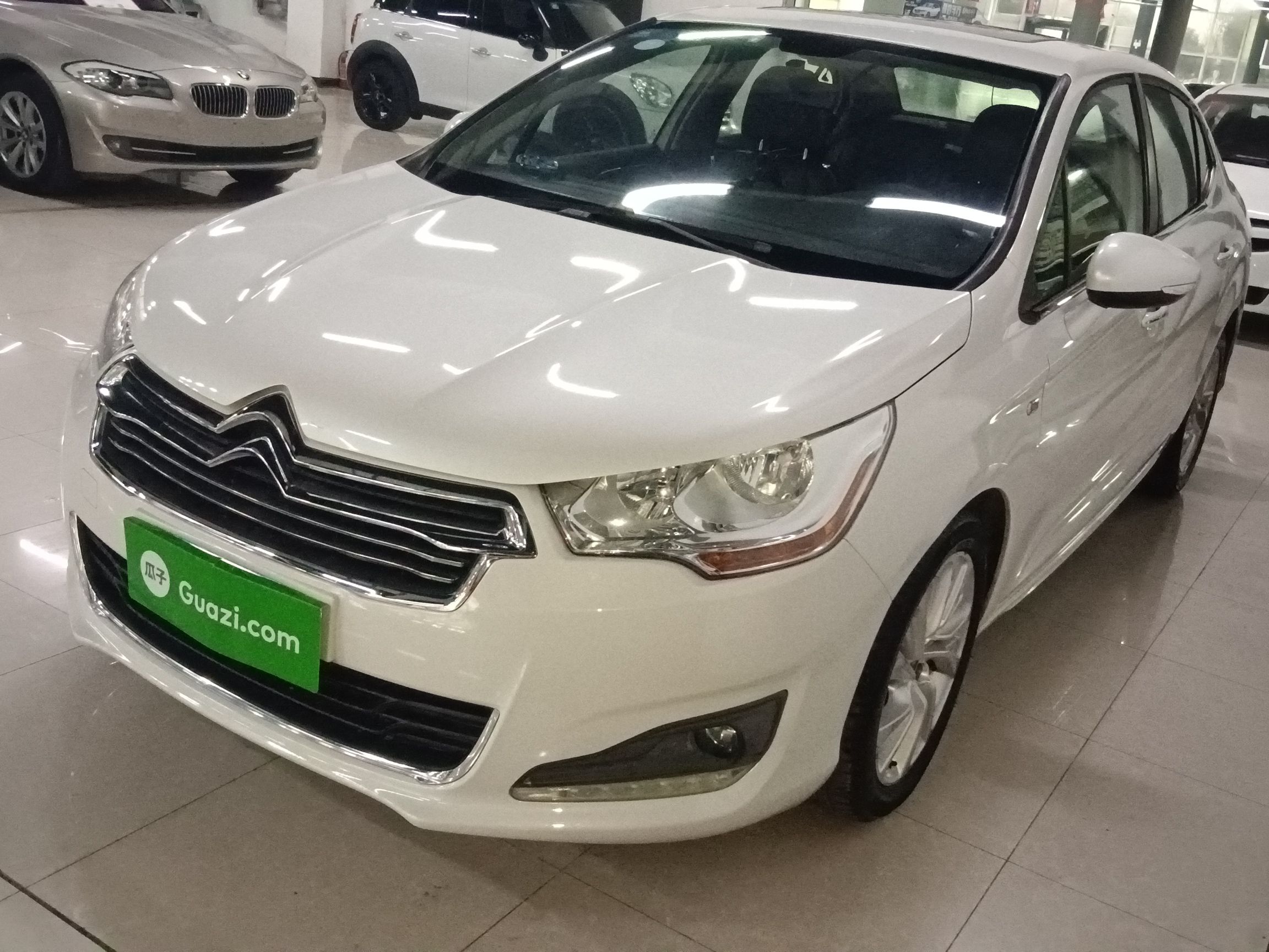Citroen C4L 2015 car image 