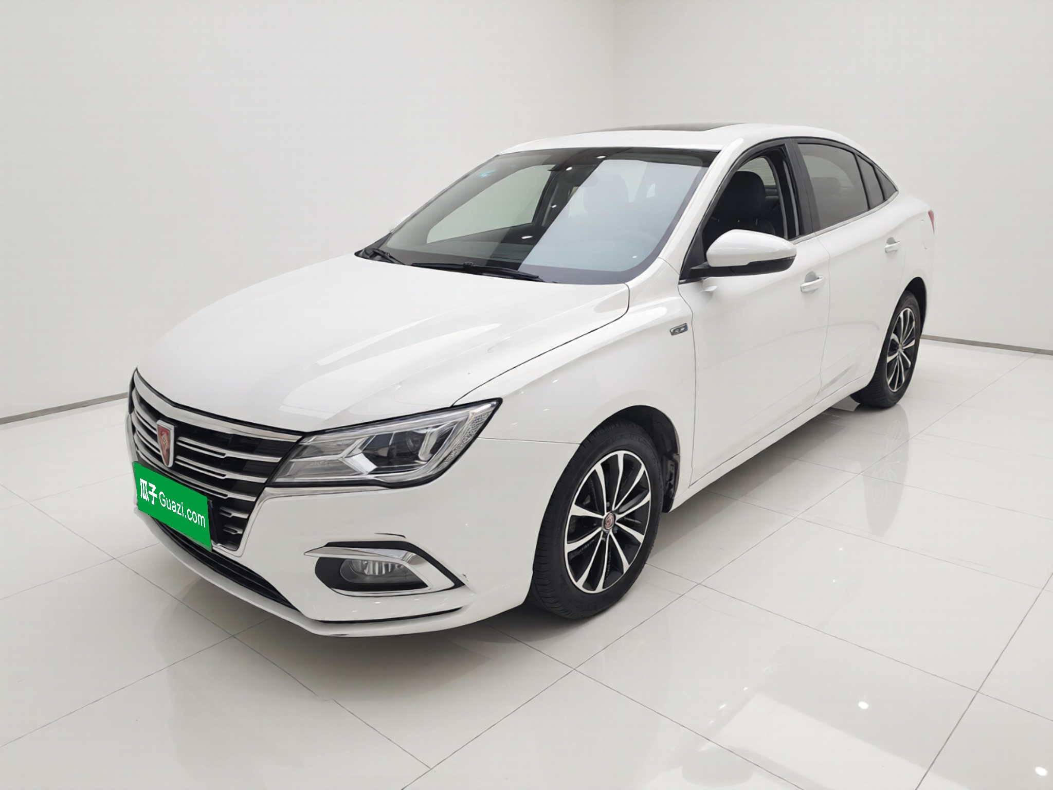 Roewe i5 2019 Roewe i5 2019 car image
