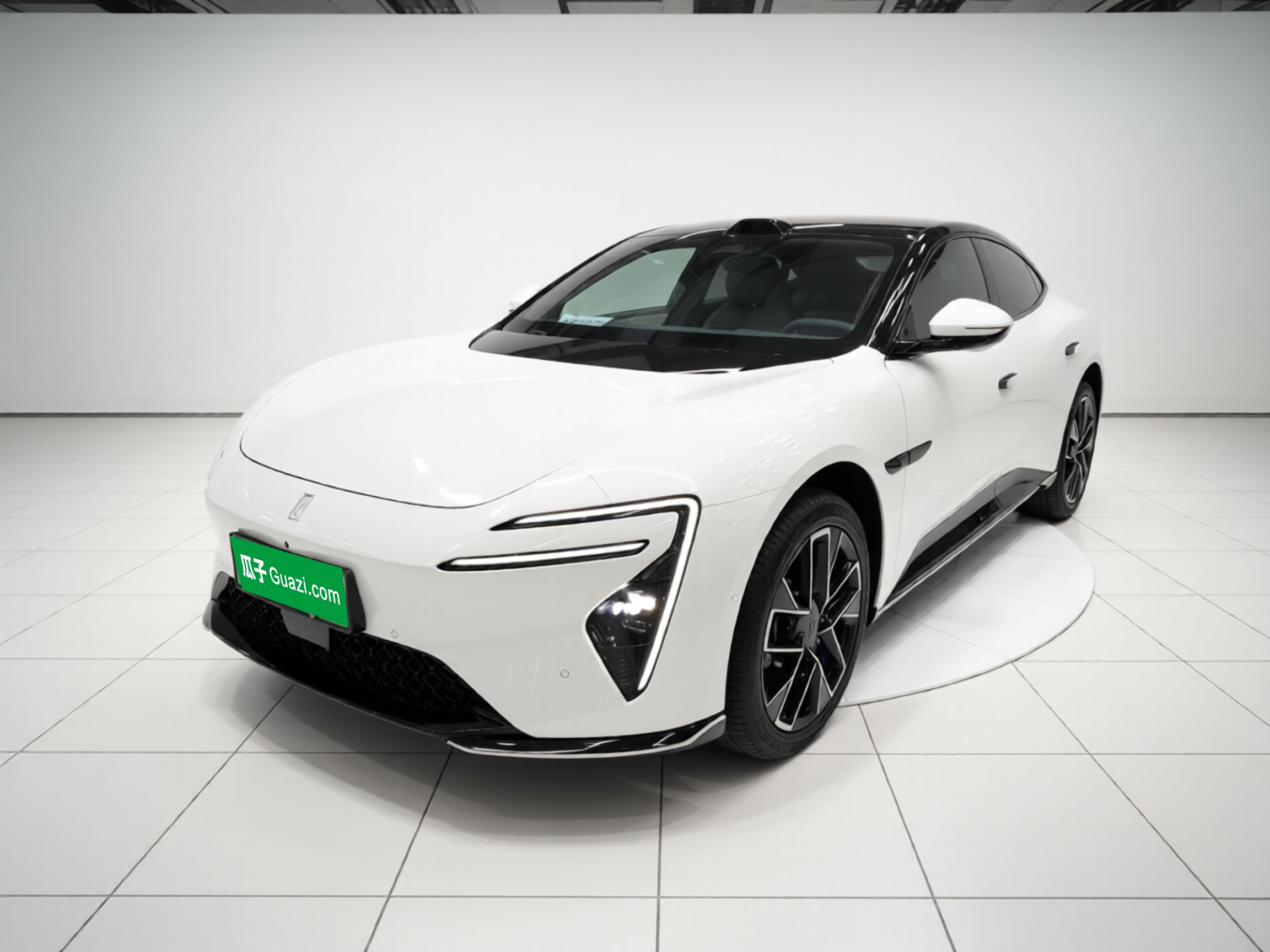 Avatr 06 2025 Avatr 06 2025 car image