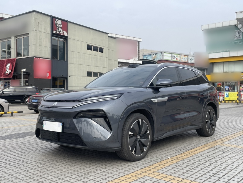 BYD Tang L 2025 immagine di auto 