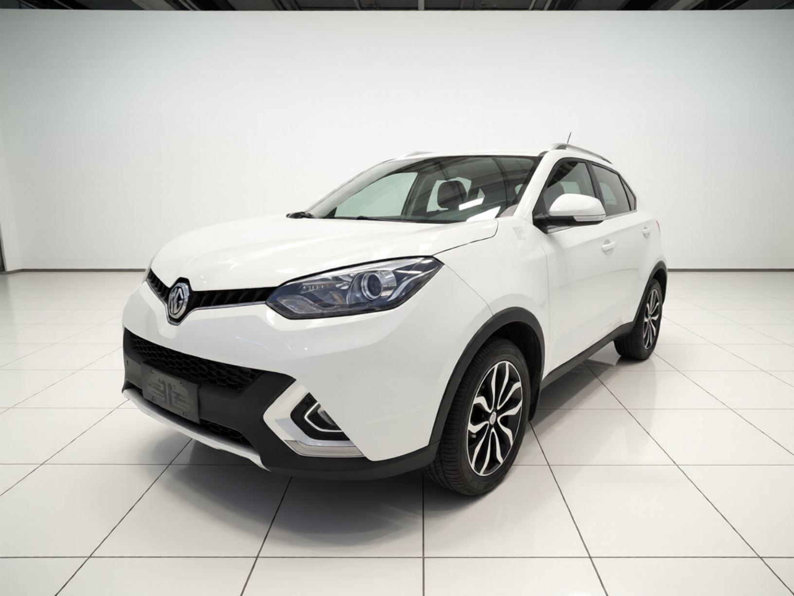 MG GS 2015 MG GS 2015 car image
