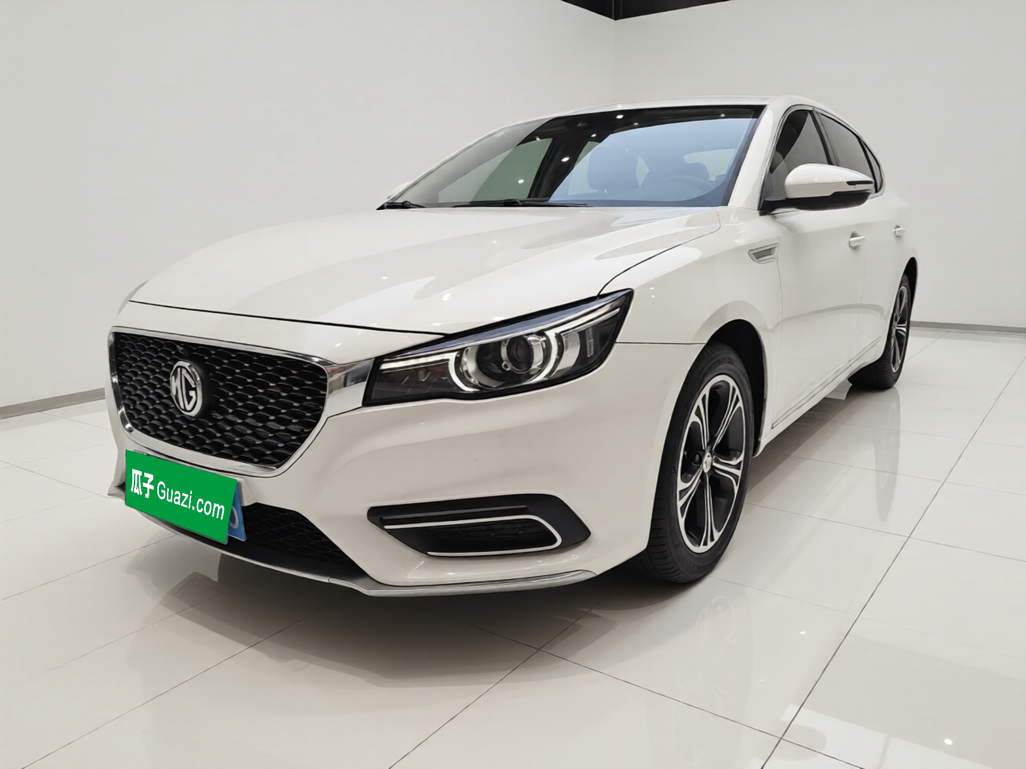 MG 6 2019 immagine di auto 