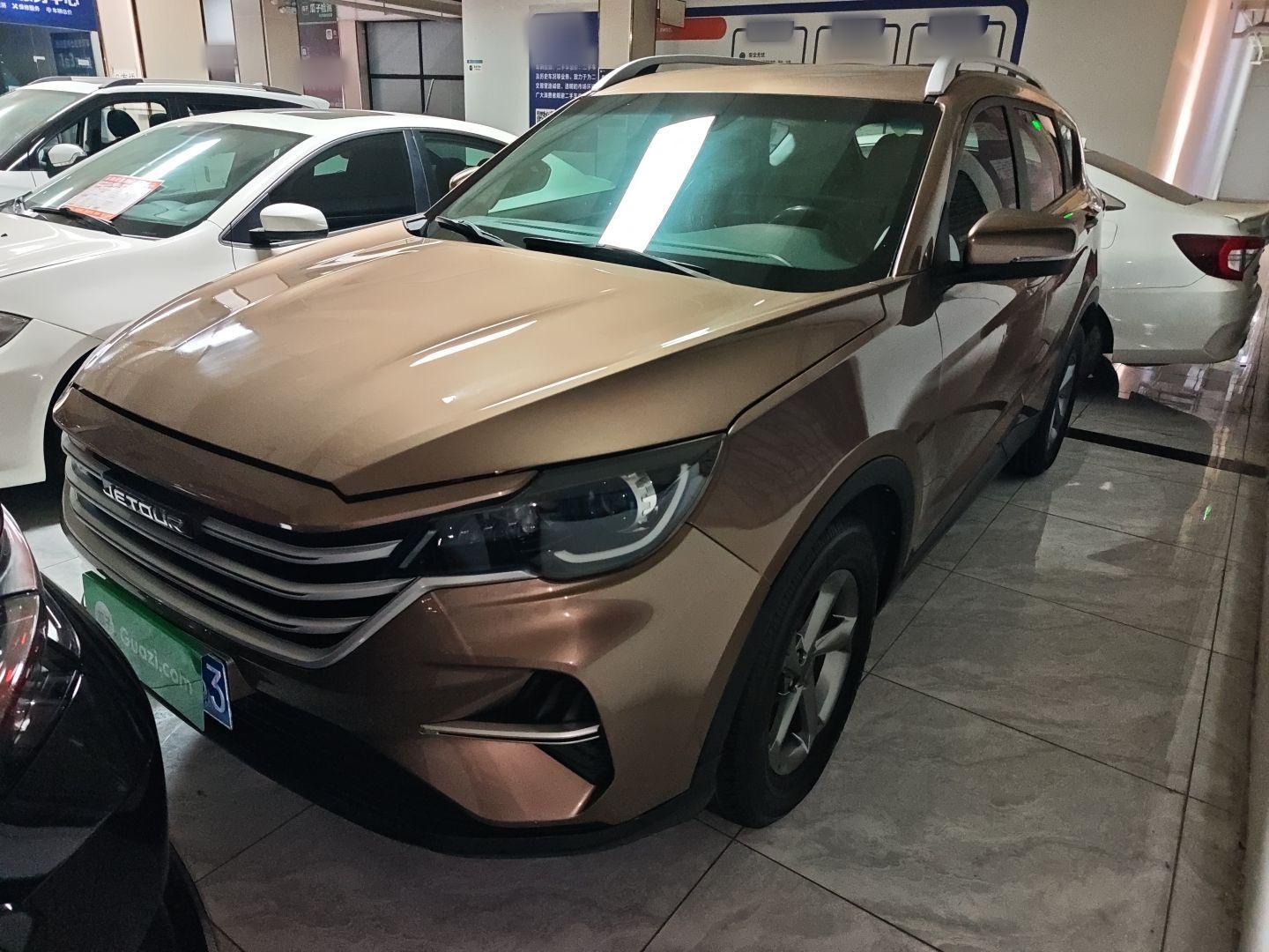 X70M 2020 car image 