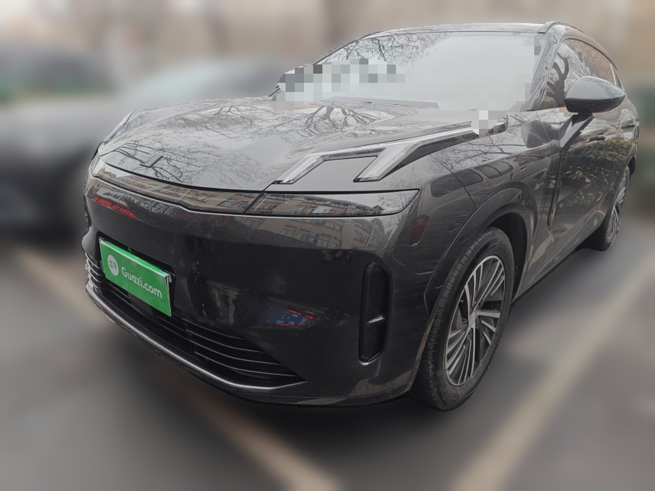 Lynk & Co 08 EM-P 2025 car image 