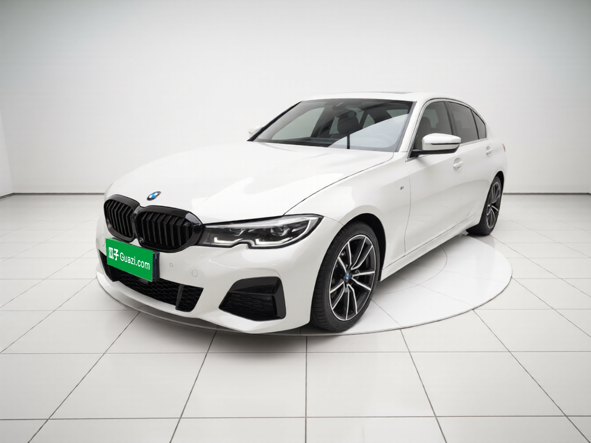 BMW 3 Series 2020 car image 