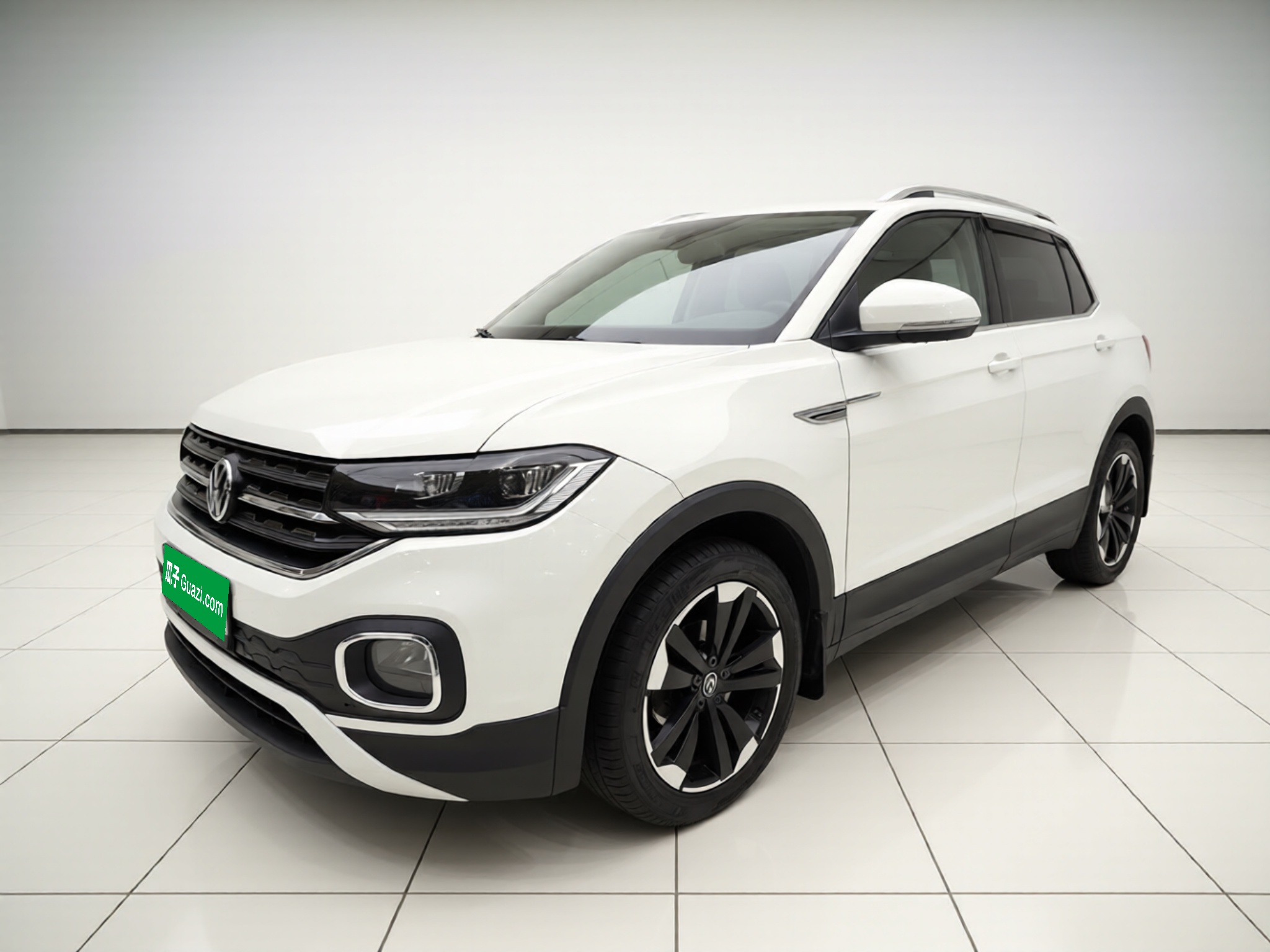 Volkswagen Tacqua 2020 car image 