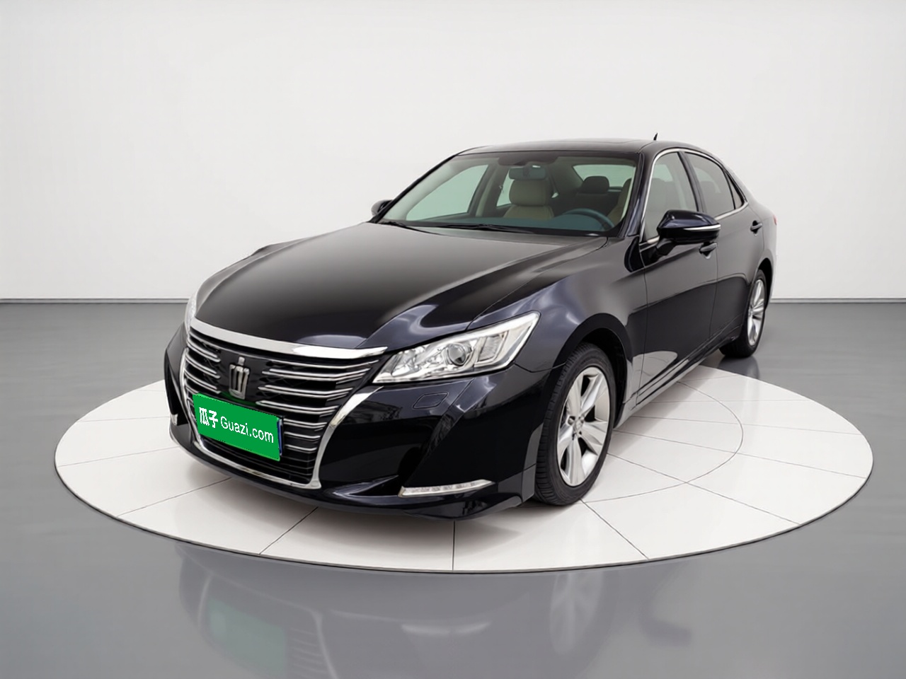 Toyota Crown 2017 Toyota Crown 2017 汽车图片