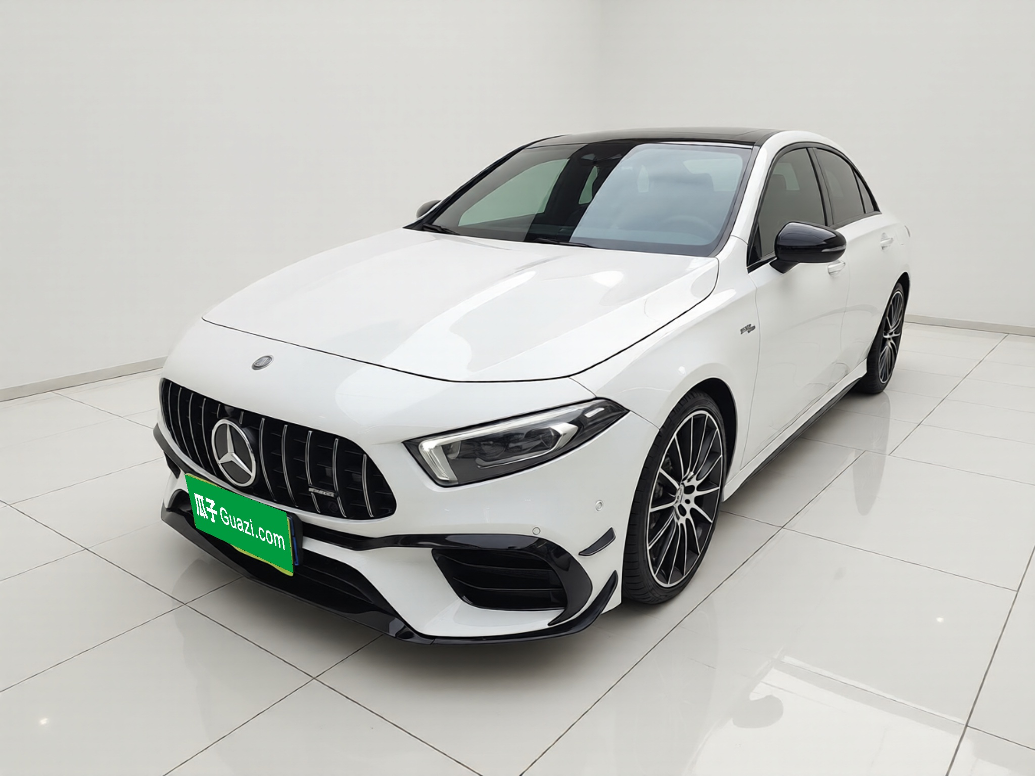 Mercedes-Benz 2021 car image 