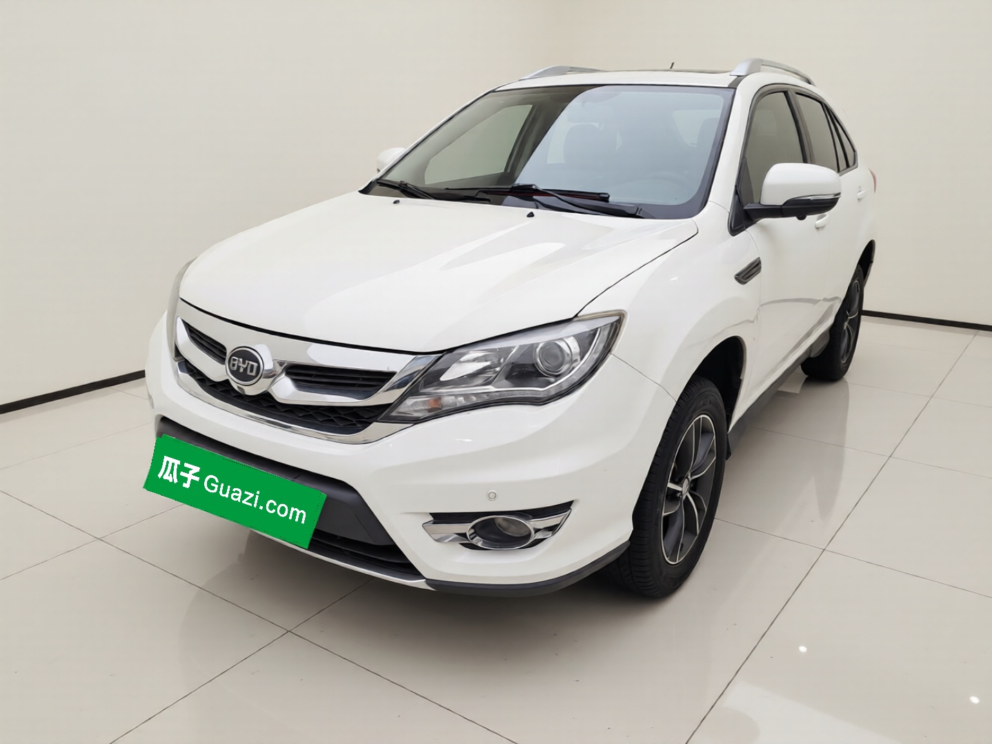 BYD S7 2016 car image 